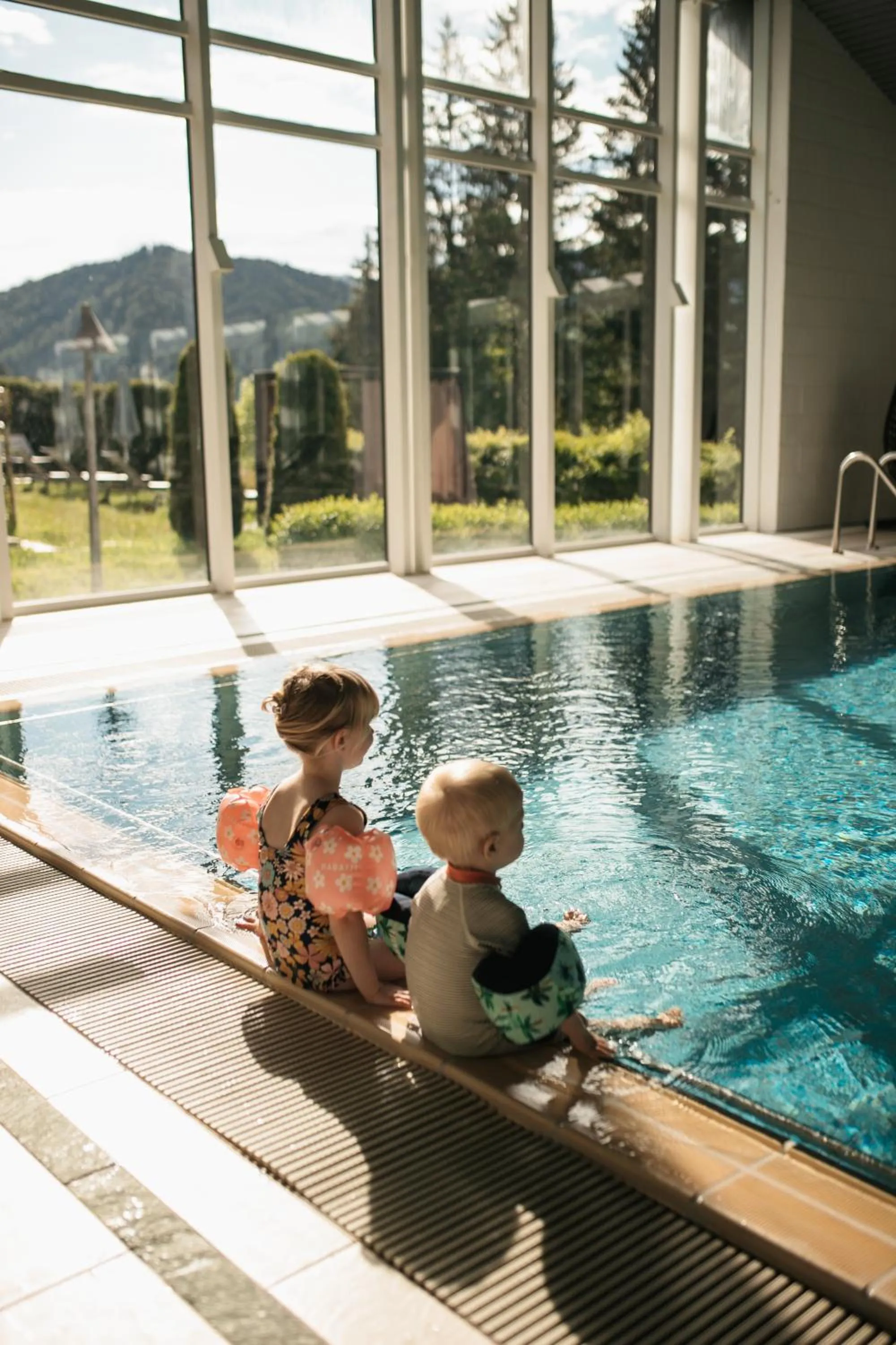 Swimming pool in MONDI Resort und Chalet Oberstaufen