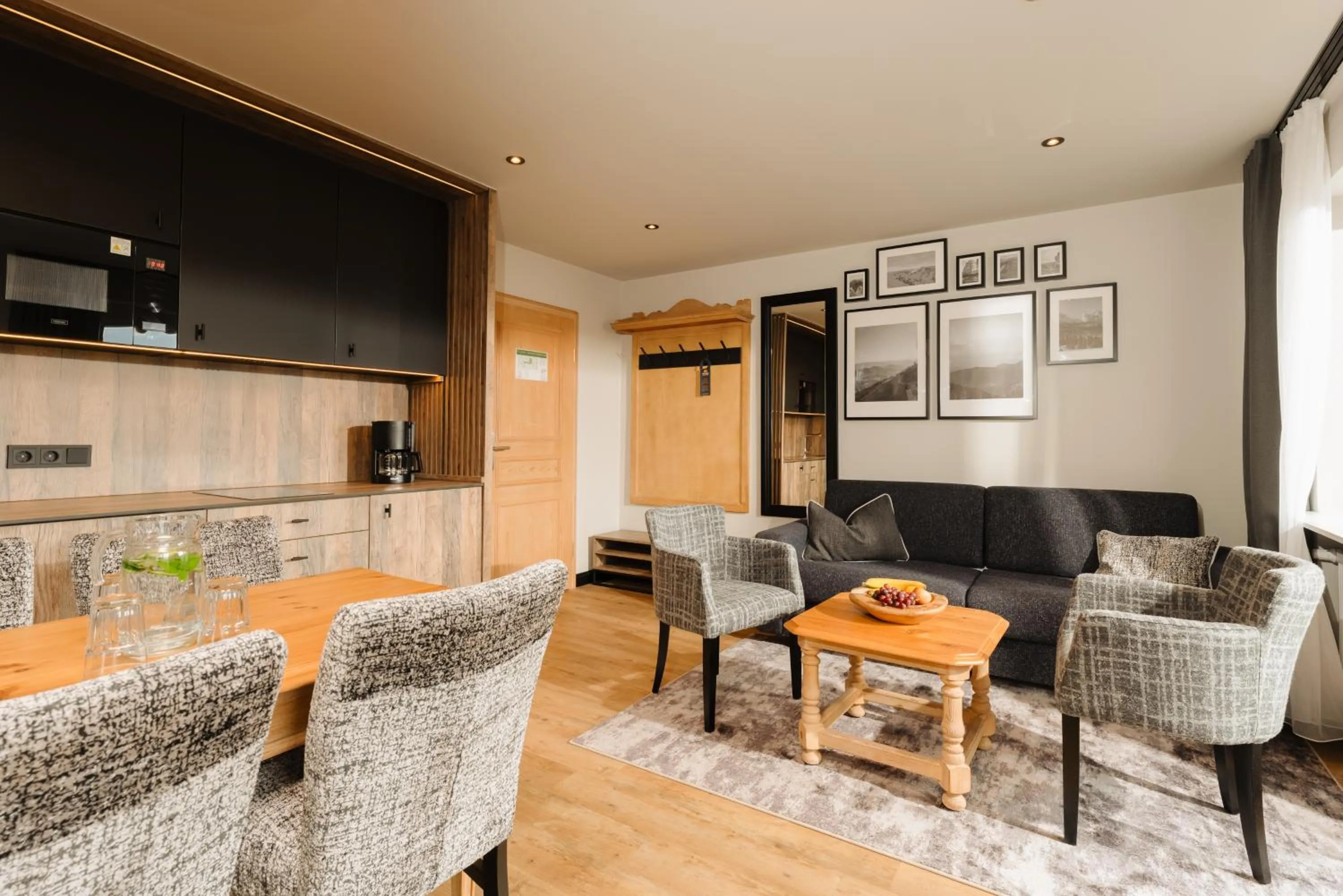 Kitchen or kitchenette in MONDI Resort und Chalet Oberstaufen