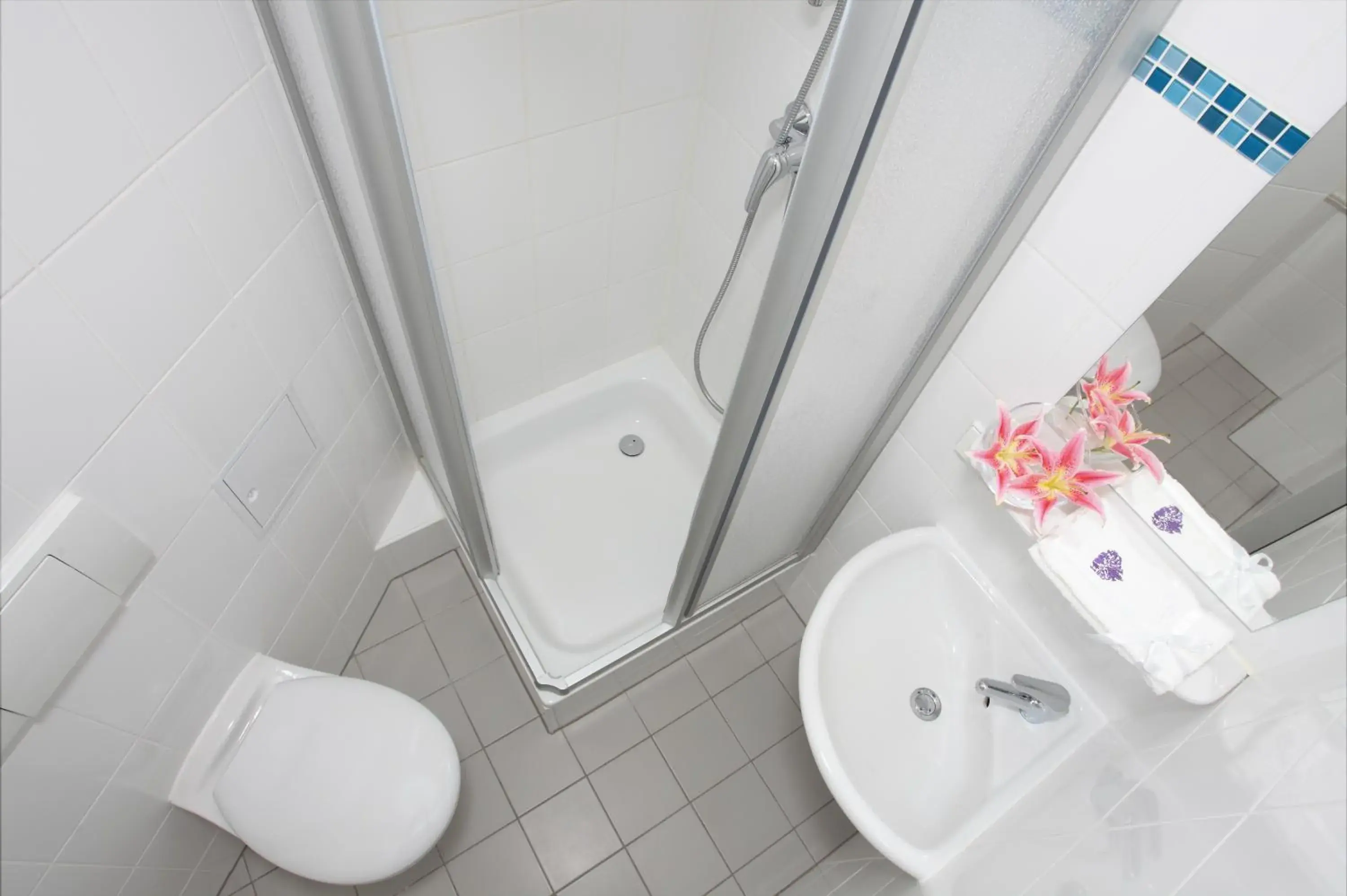 Double or Twin Room with Private Bathroom in Hotel-Pension Cortina Double or Twin Room with Private Bathroom in Hotel-Pension Cortina