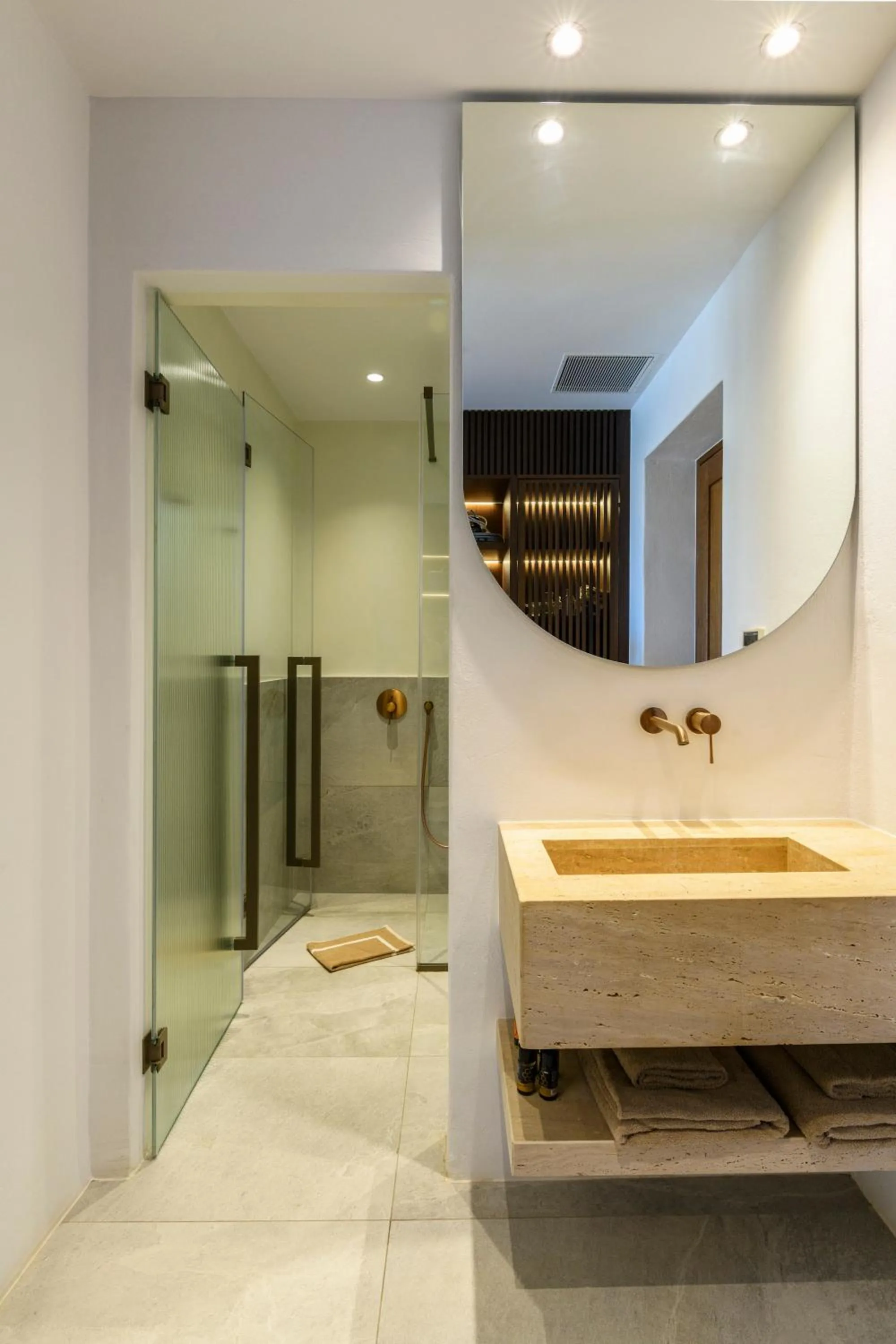 Bathroom, Bed in Charisma Hotel and Wellness Club
