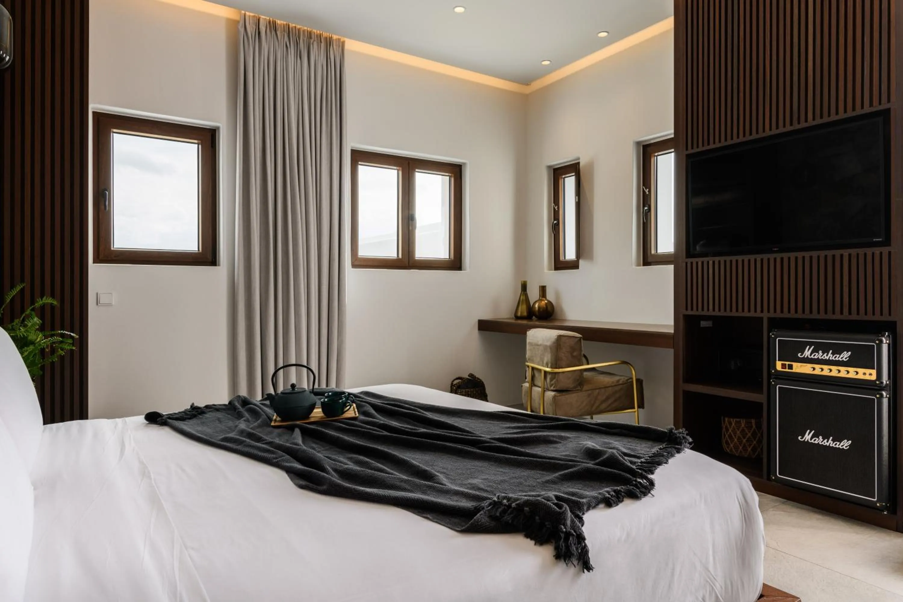 Bedroom, Bed in Charisma Hotel and Wellness Club