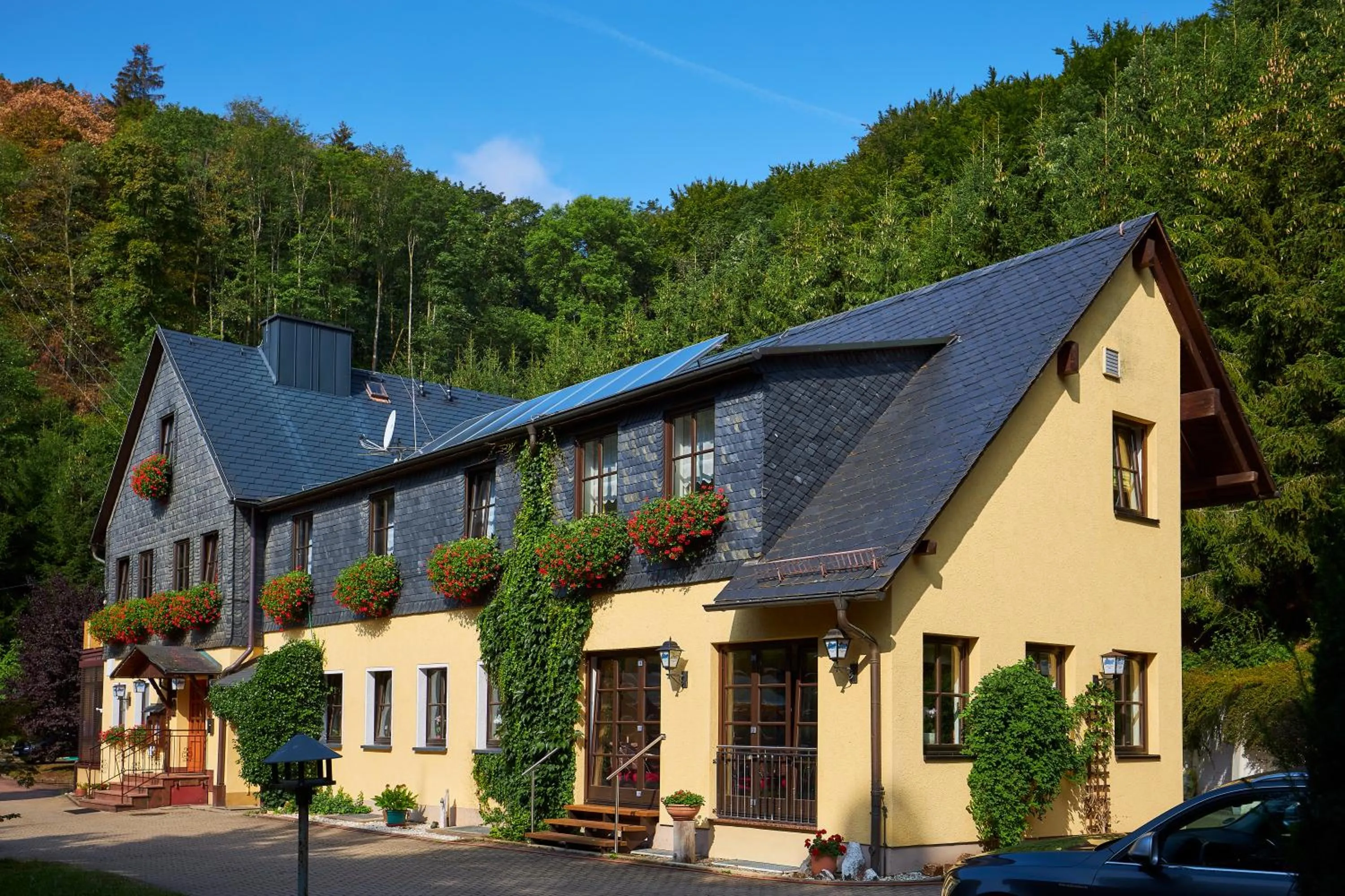 Property building in Flair-Waldhotel Mellestollen