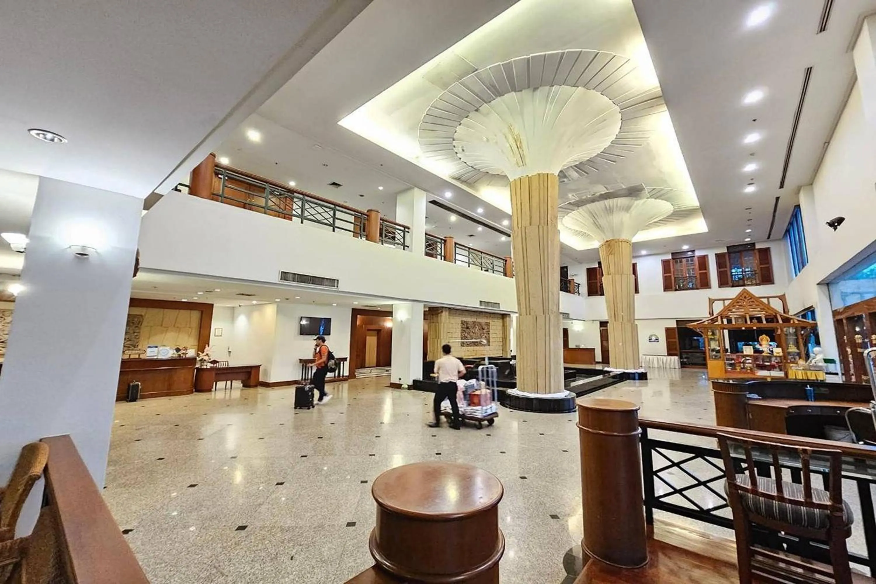 Restaurant/places to eat in Laithong Hotel Ubon Ratchathani