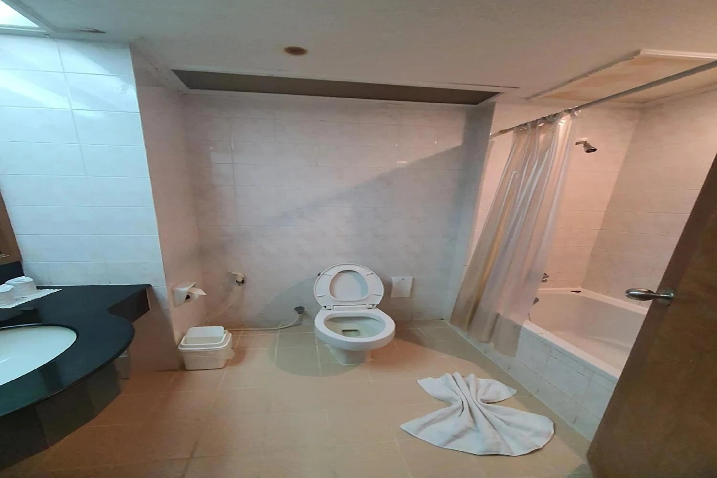 Shower in Laithong Hotel Ubon Ratchathani