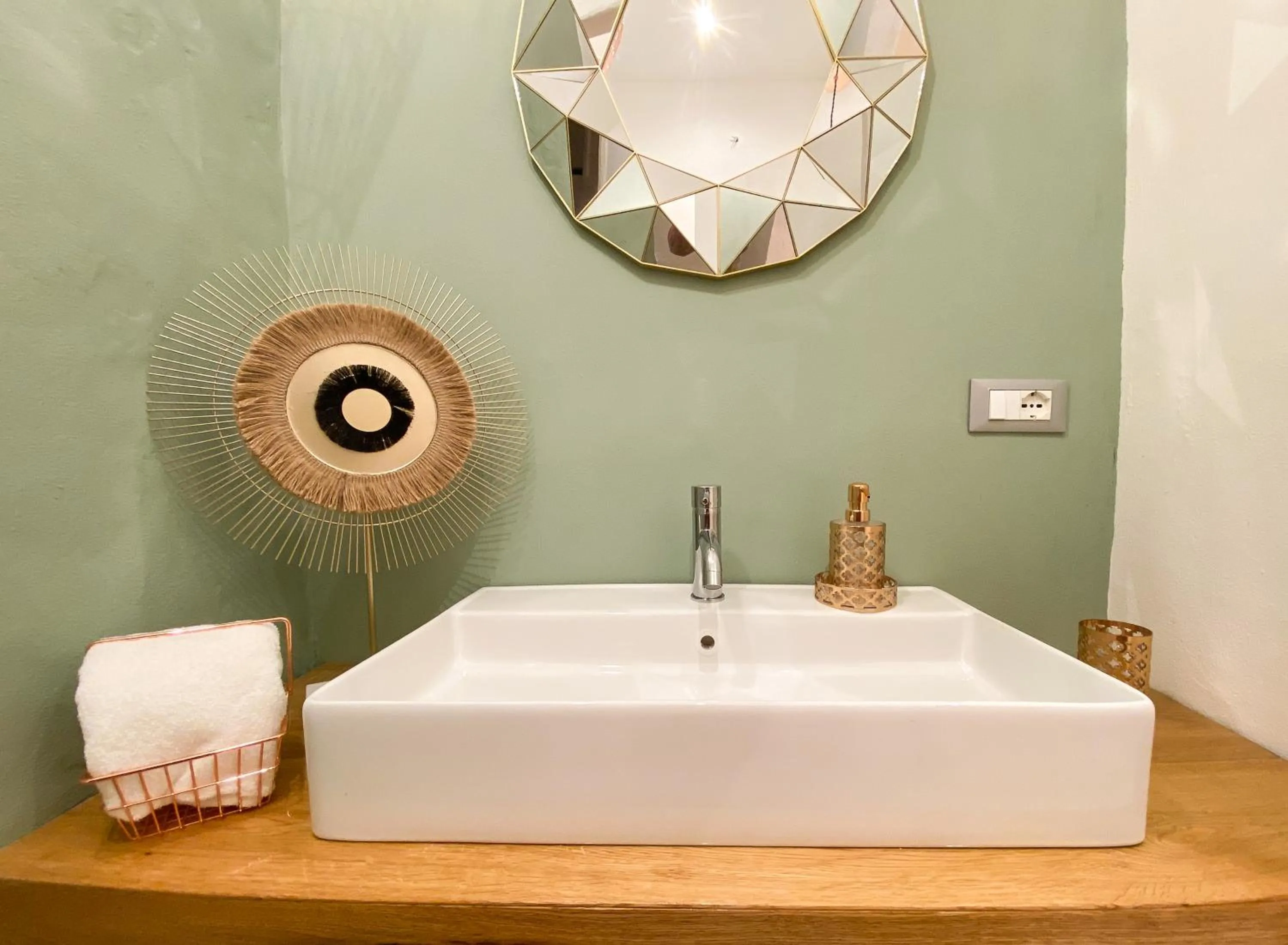 Bathroom in OROROSA Lucca City Center Apartment