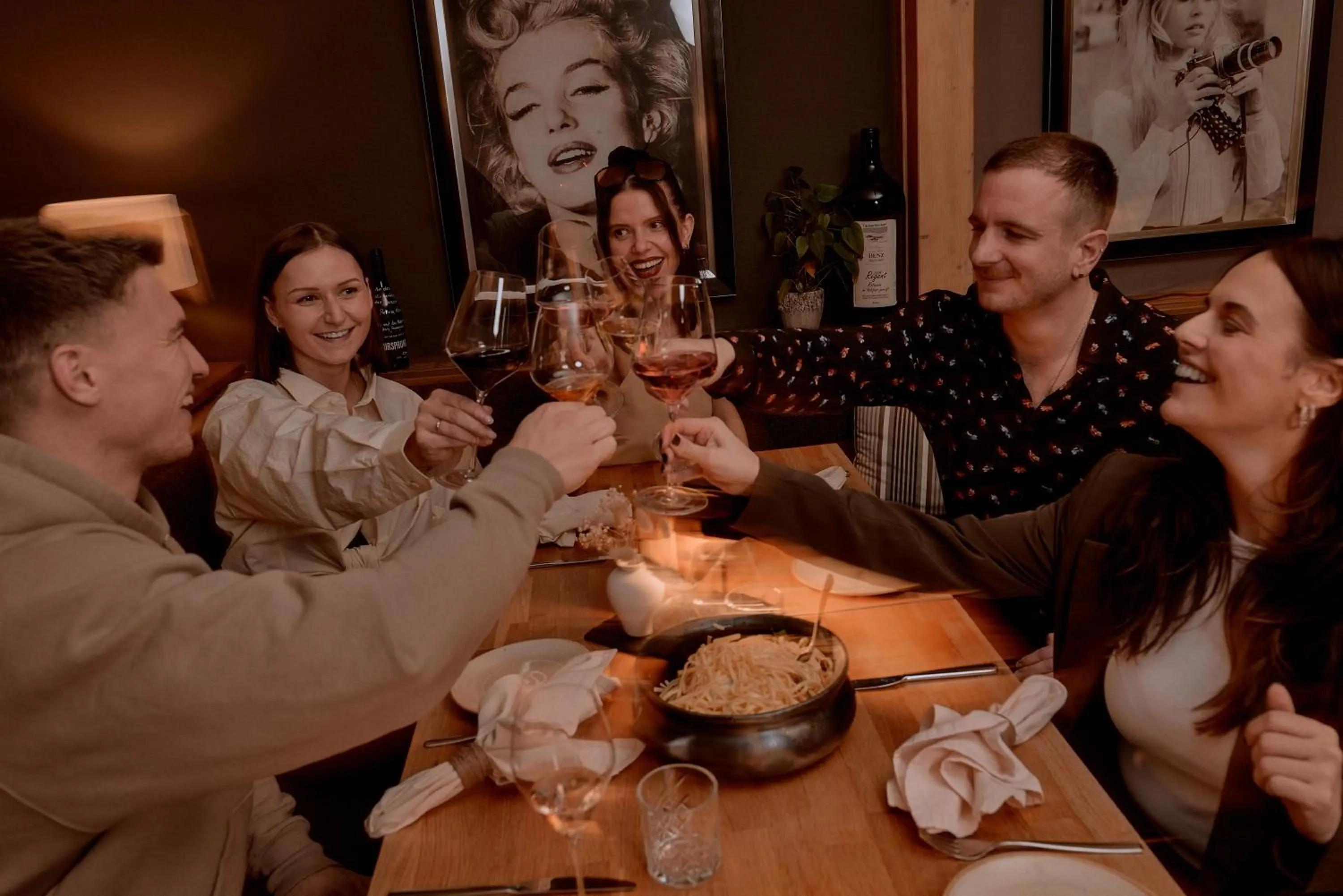 Restaurant/places to eat in MANA LISA Boutiquehotel