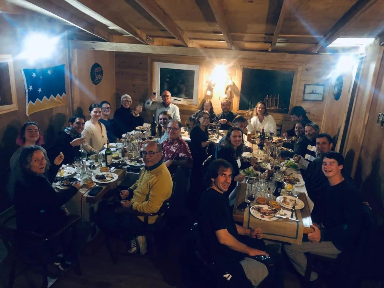 Restaurant/places to eat in Posada de Expediciones Kahuel