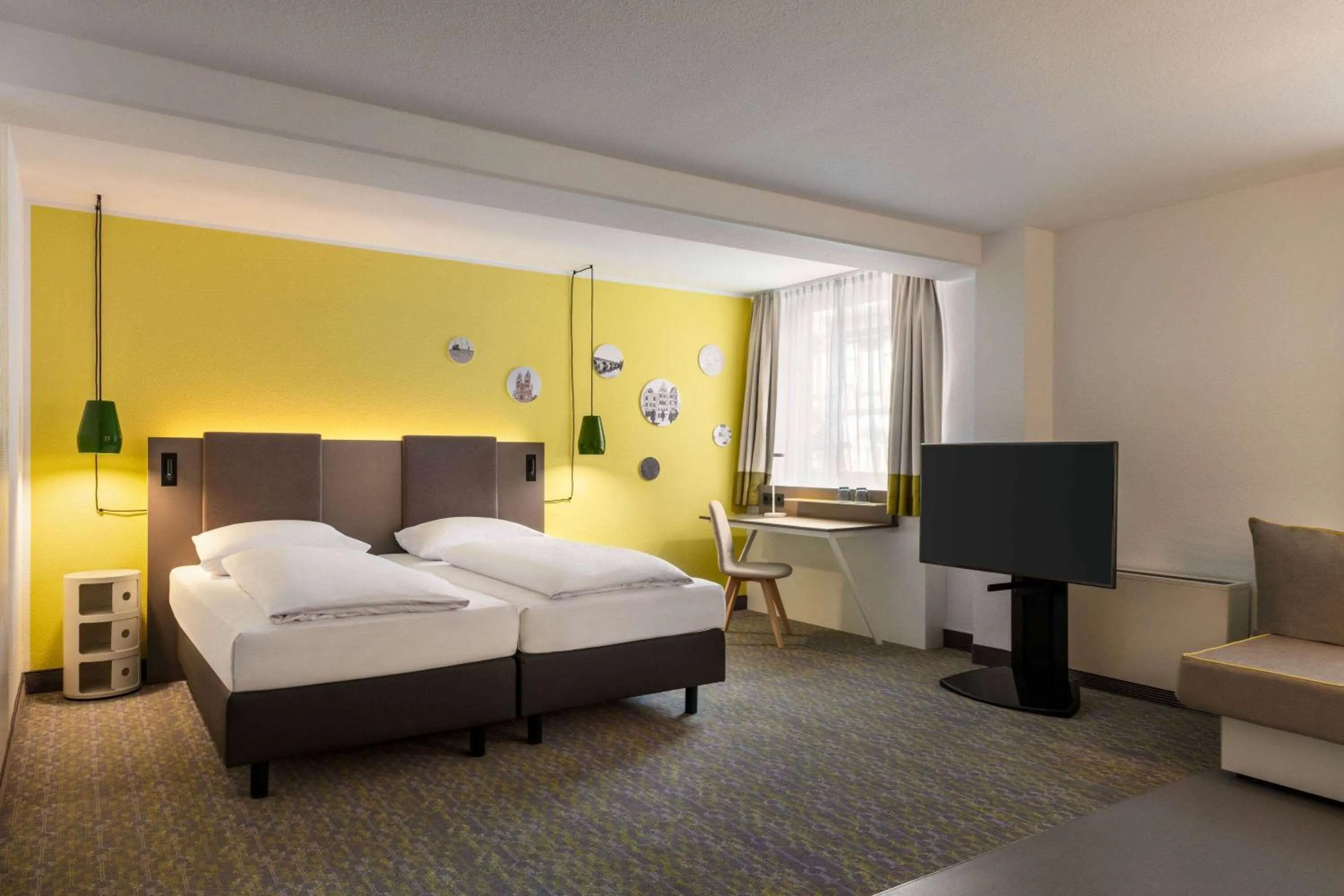 Photo of the whole room, Bed in Vienna House Easy by Wyndham Limburg