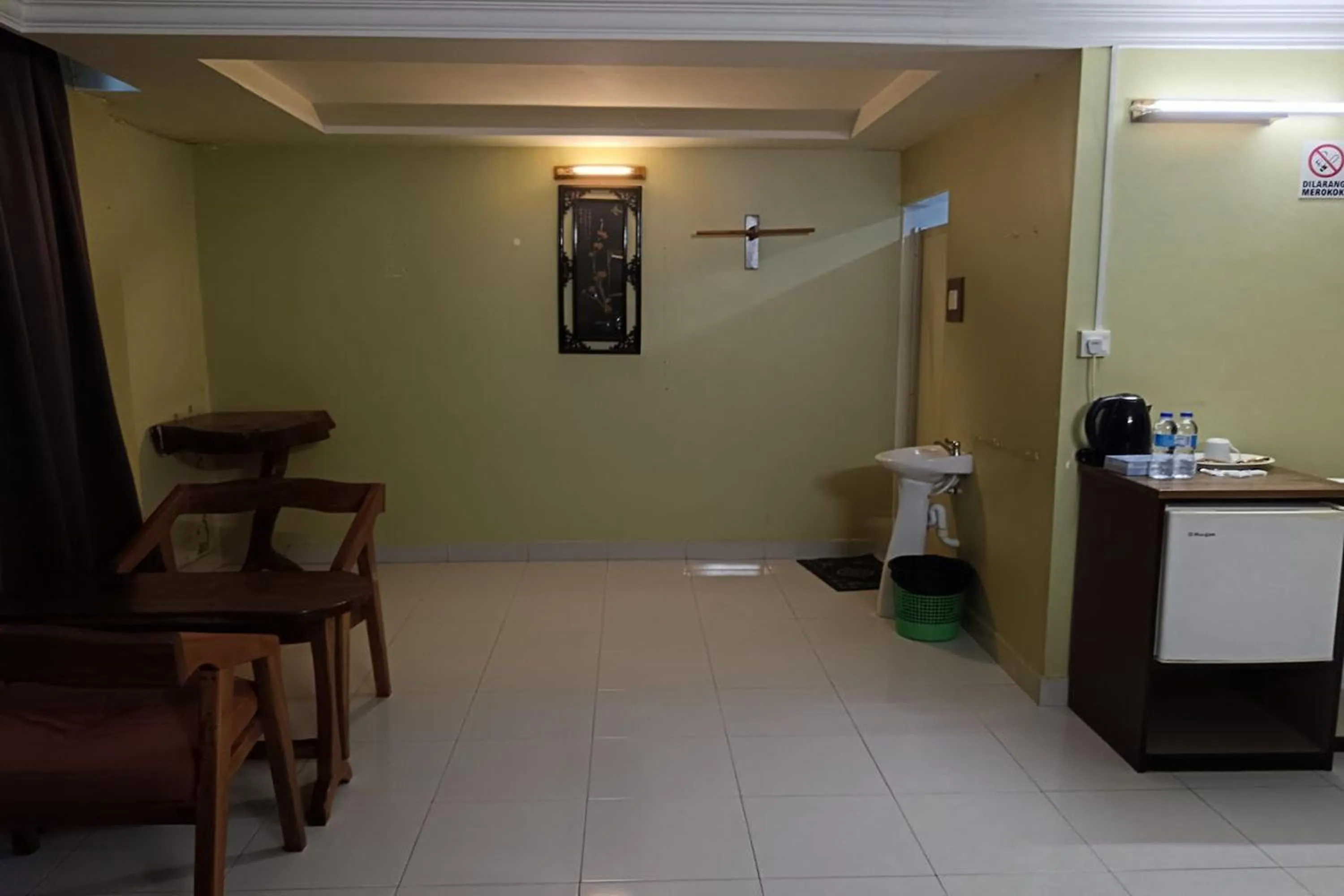 Bedroom in Fins Hotel, Alor Setar