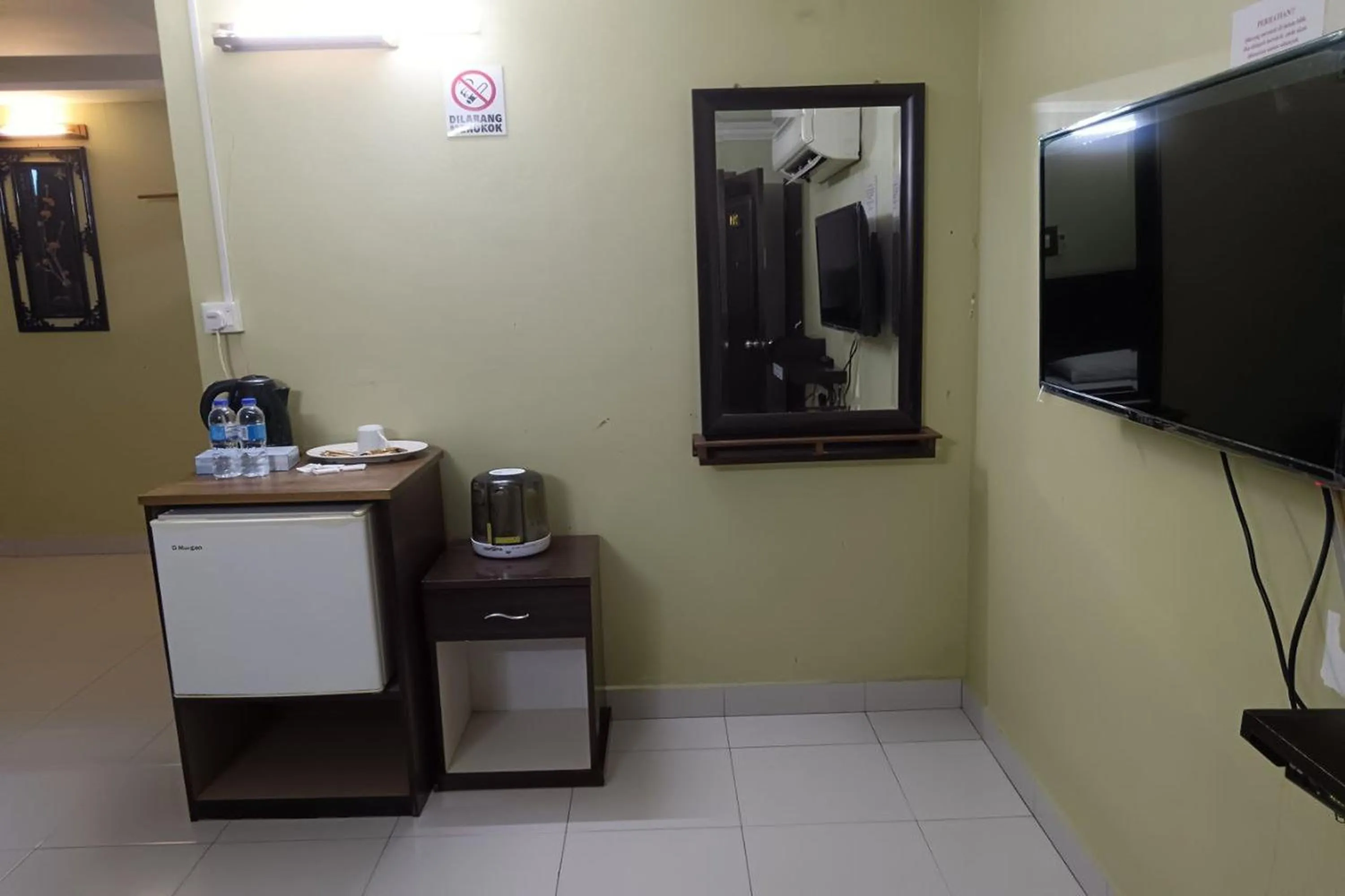 Bedroom in Fins Hotel, Alor Setar