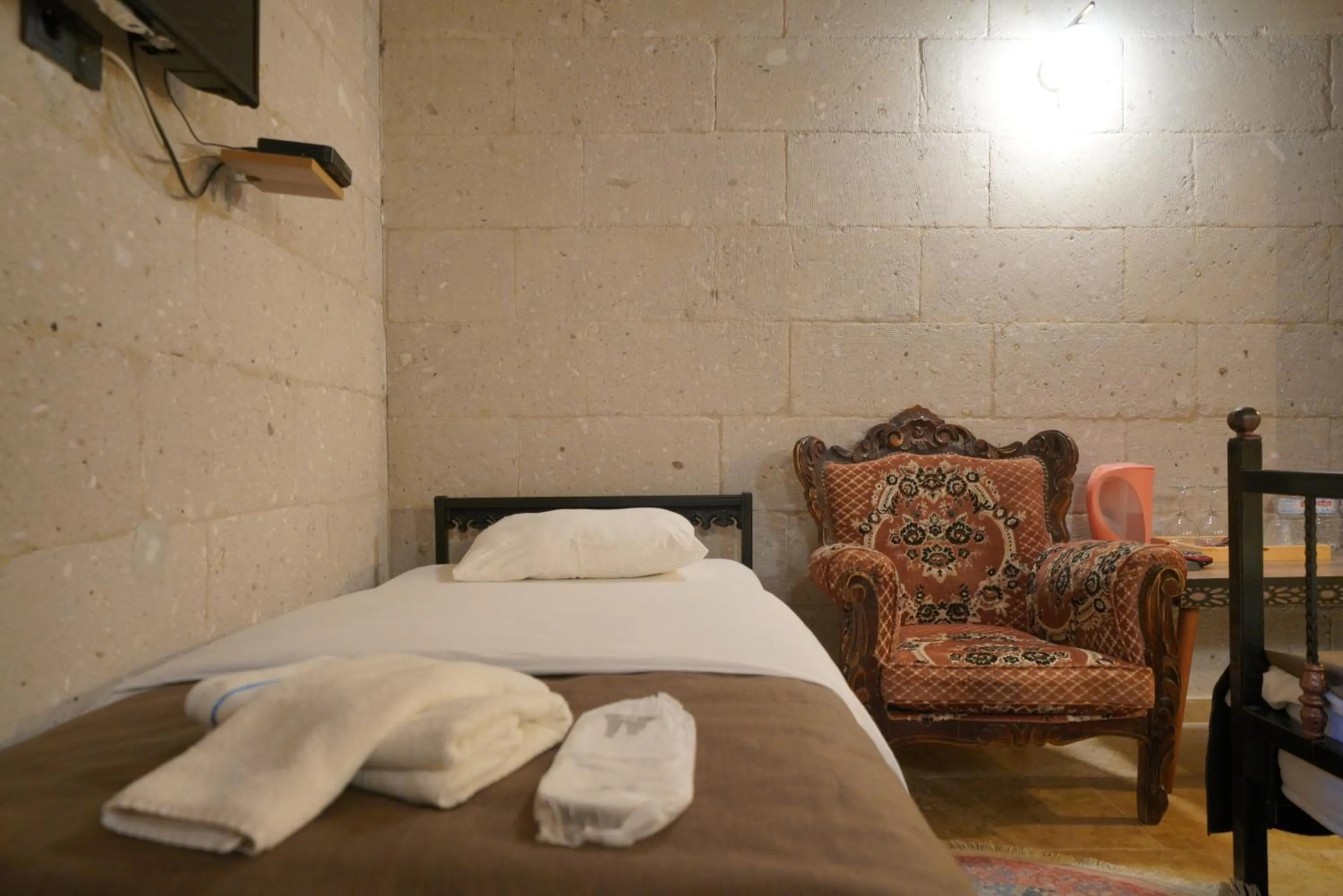 Bed in View Cave Hotel