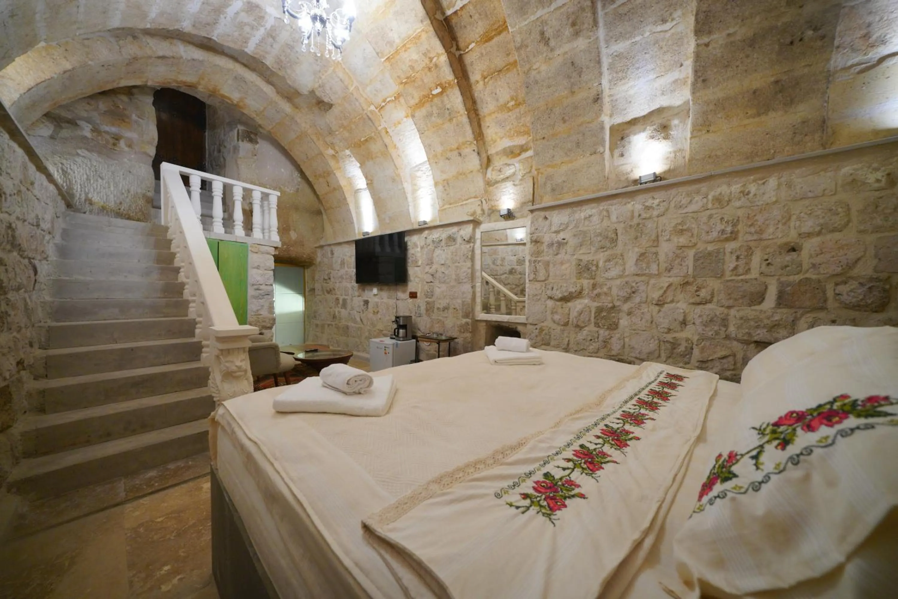 Bed in View Cave Hotel