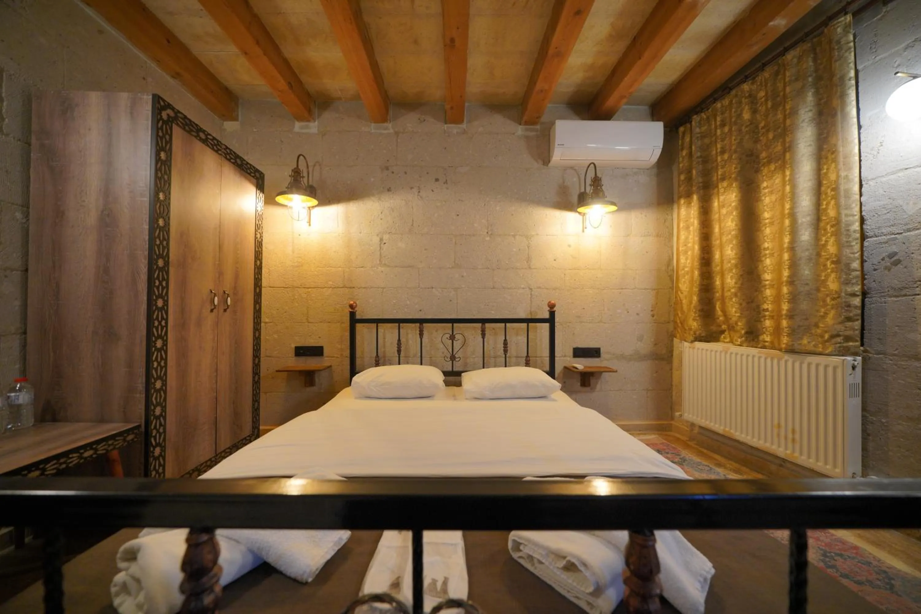 Bed in View Cave Hotel