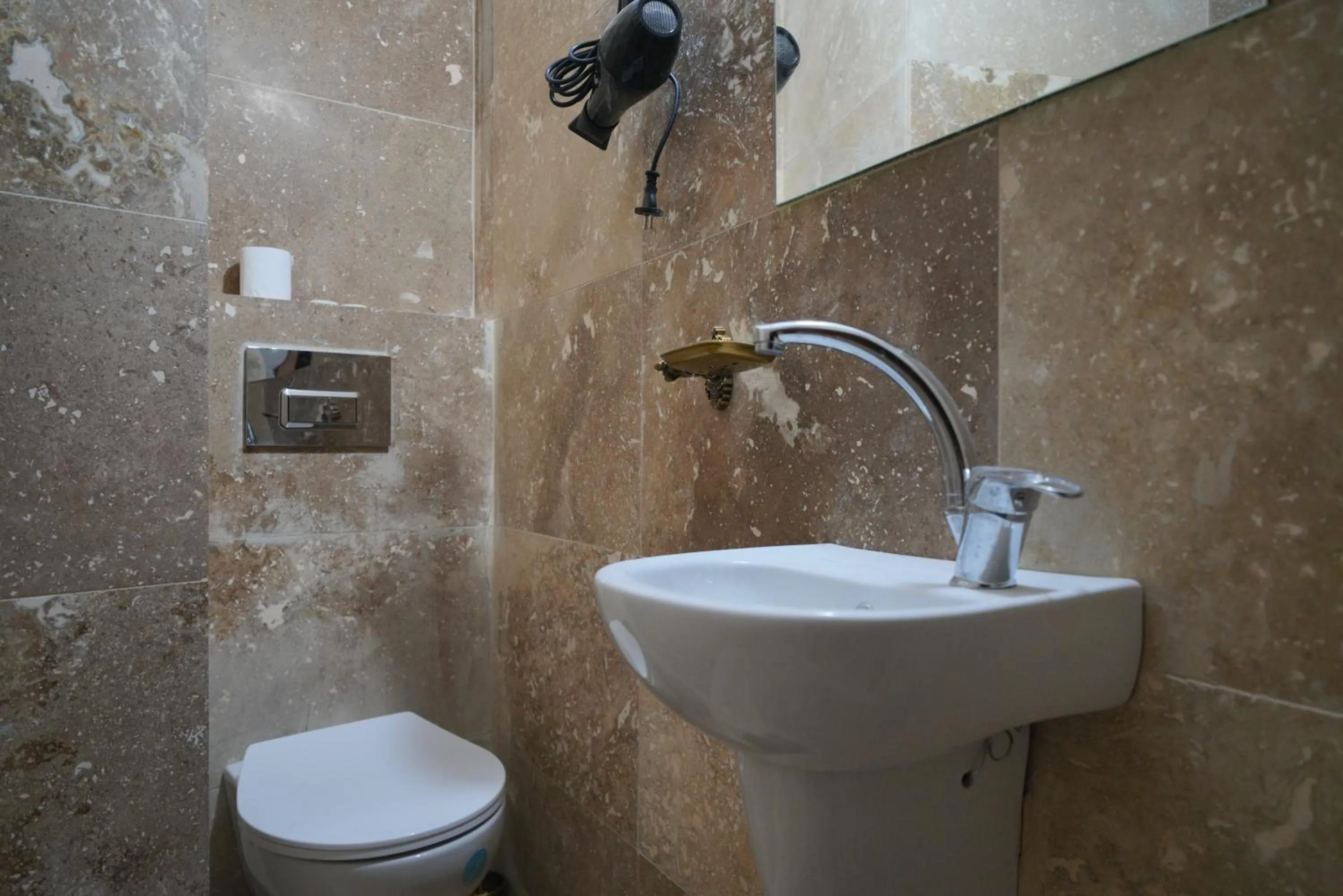 Shower in View Cave Hotel