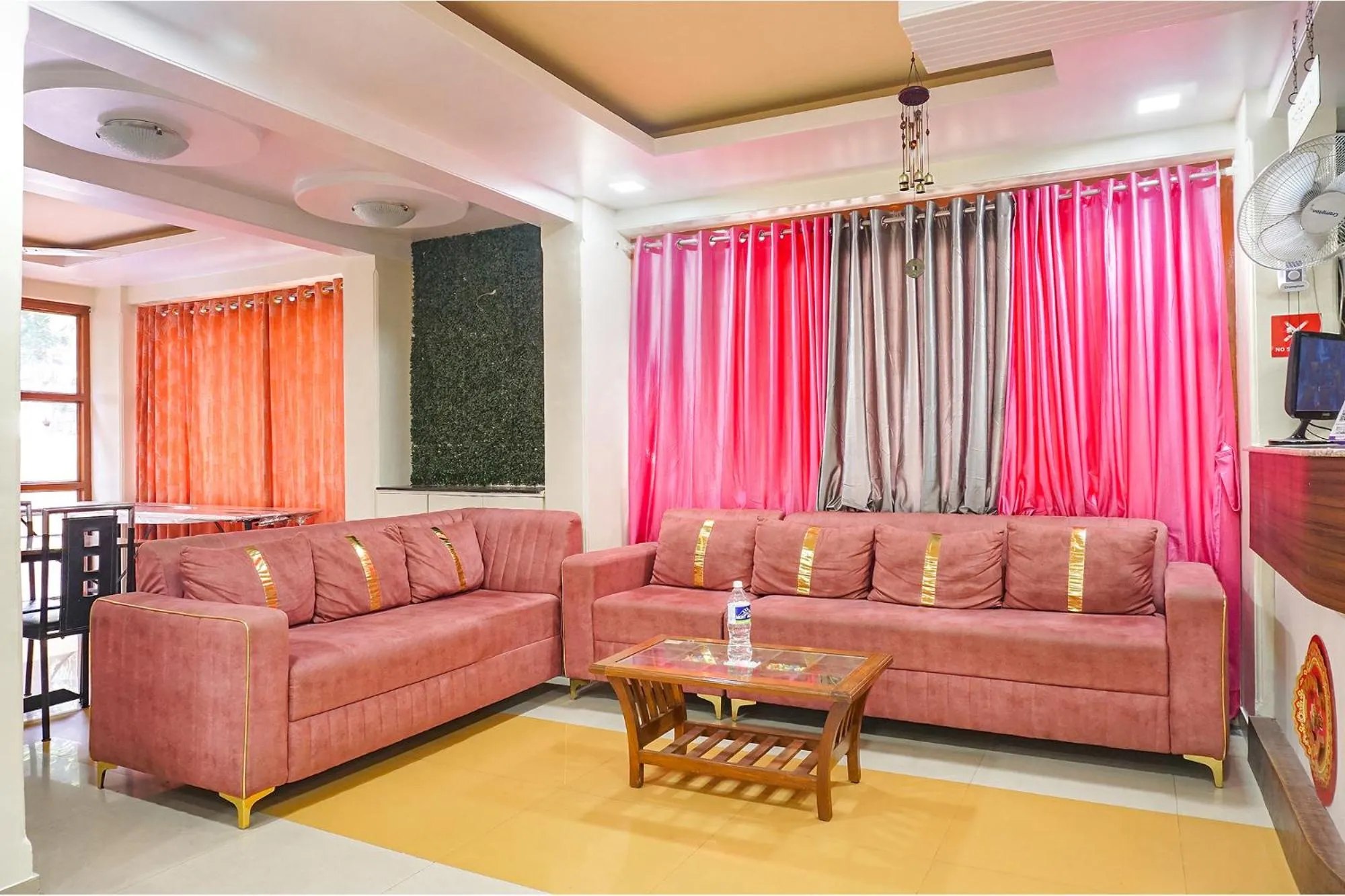 Seating area in FabHotel Shree Swami, Nr Bird Valley Udyan
