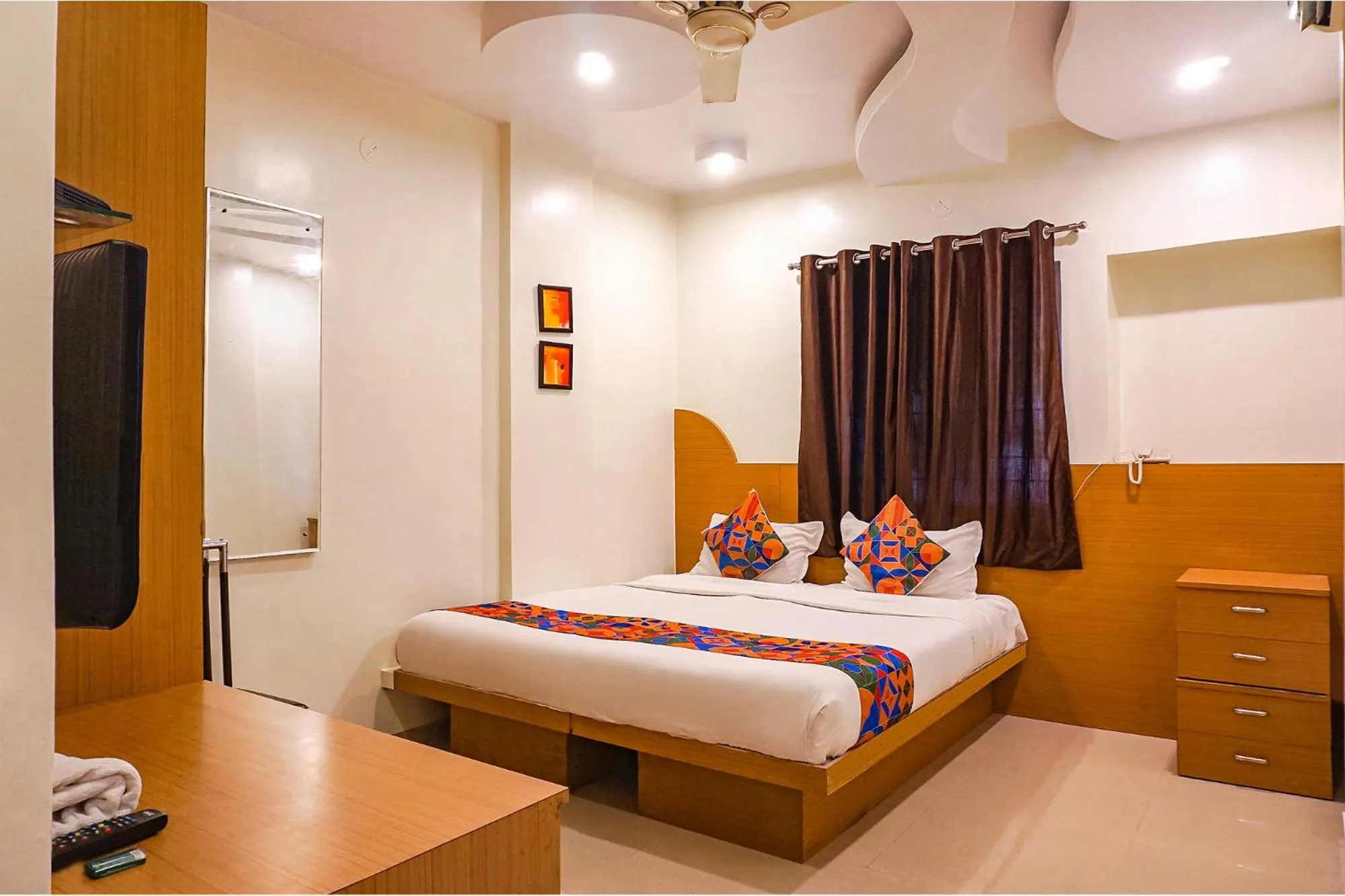 Bed in FabHotel Shree Swami, Nr Bird Valley Udyan
