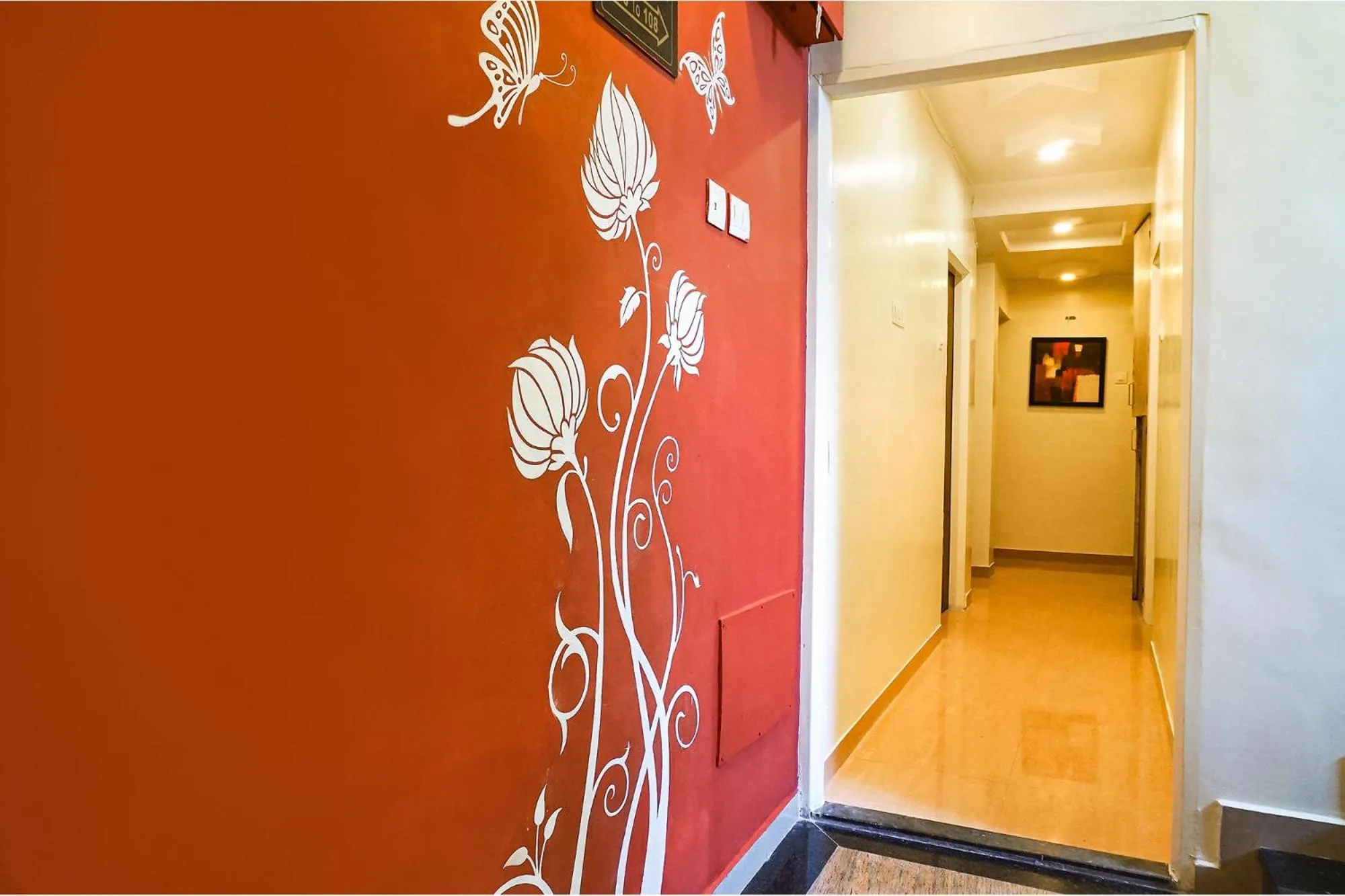 Lobby or reception in FabHotel Shree Swami, Nr Bird Valley Udyan