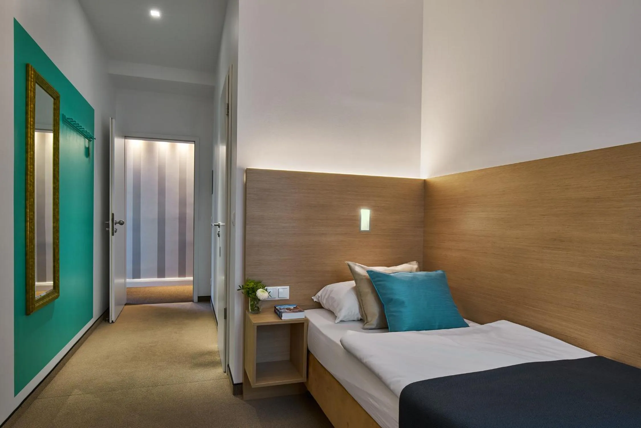 Bedroom, Bed in Hotel 38