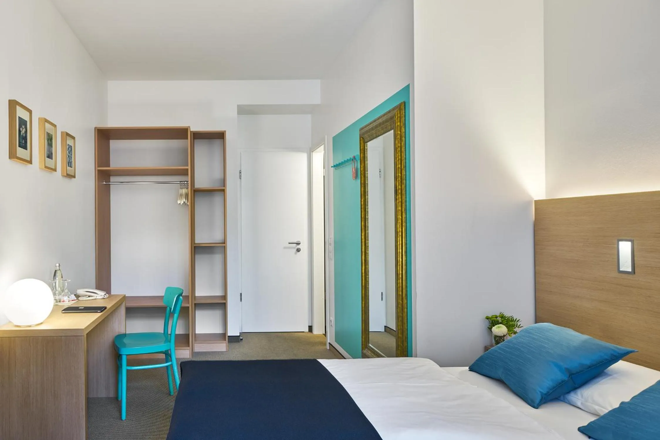 Bedroom, Bed in Hotel 38