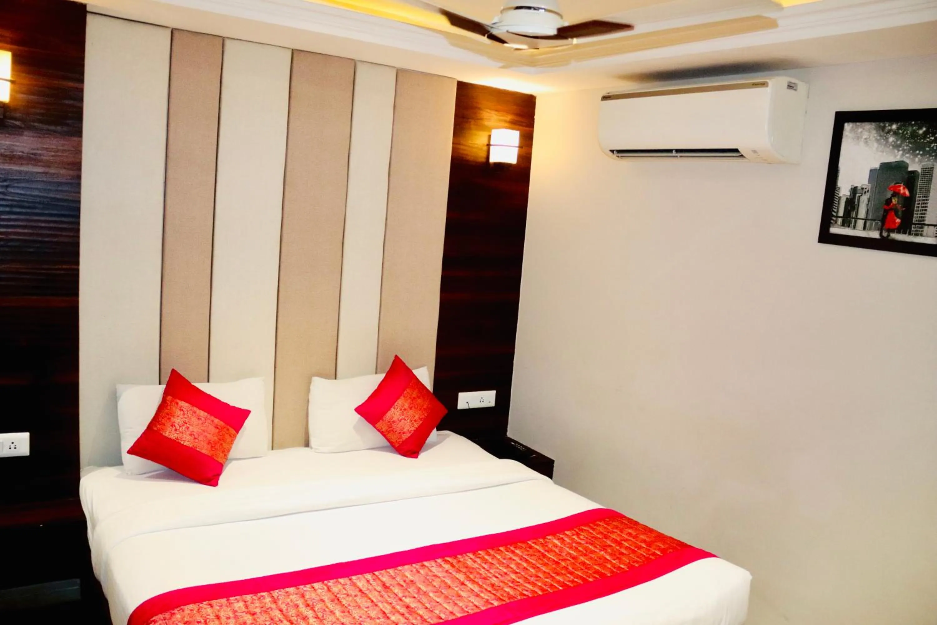 Bed in Hotel Magic Tree Karol Bagh Metro Station New Delhi