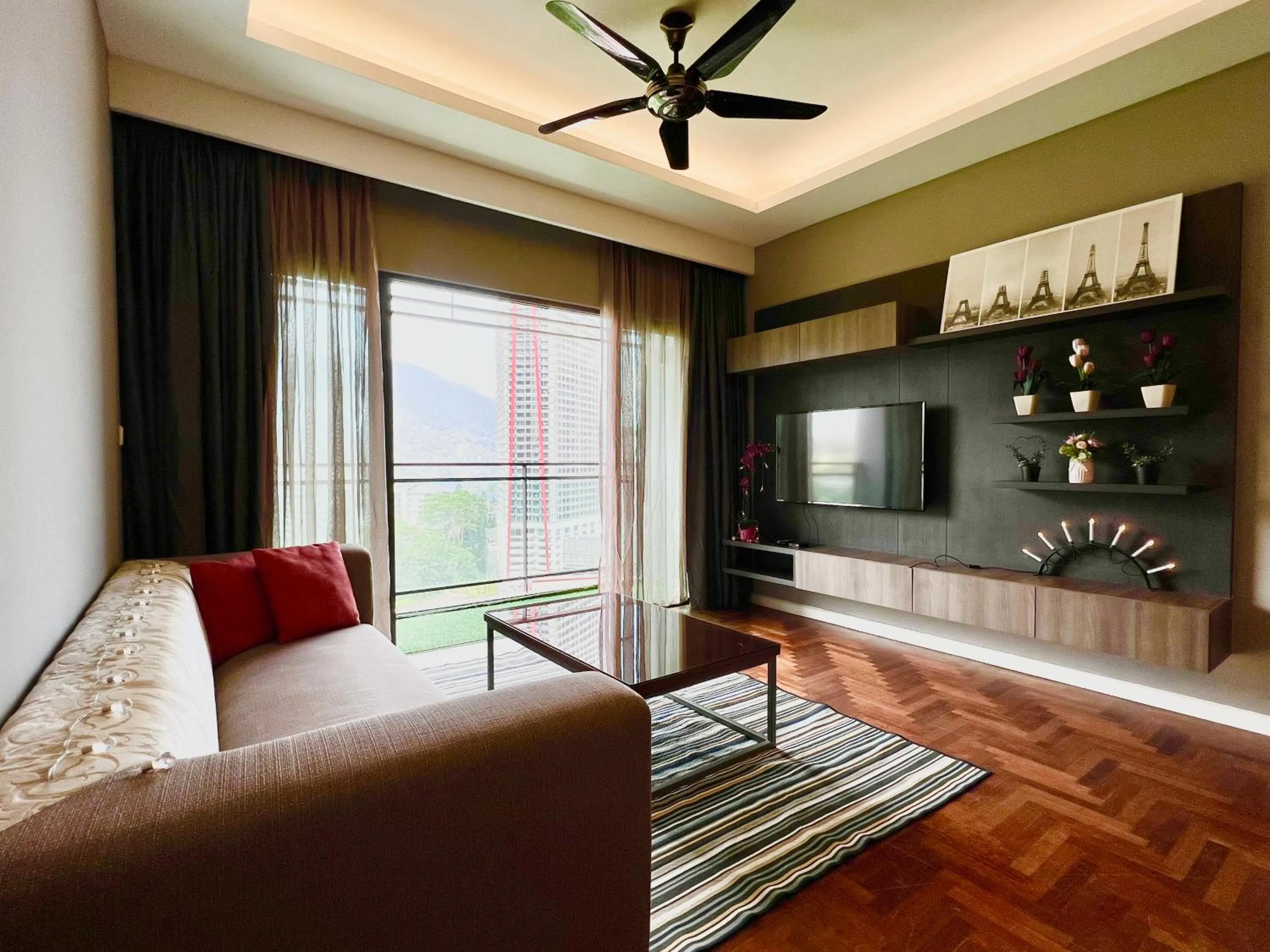 ELECTUS HOME at Vista Residences Genting - FREE WiFi & TV Box & Parking