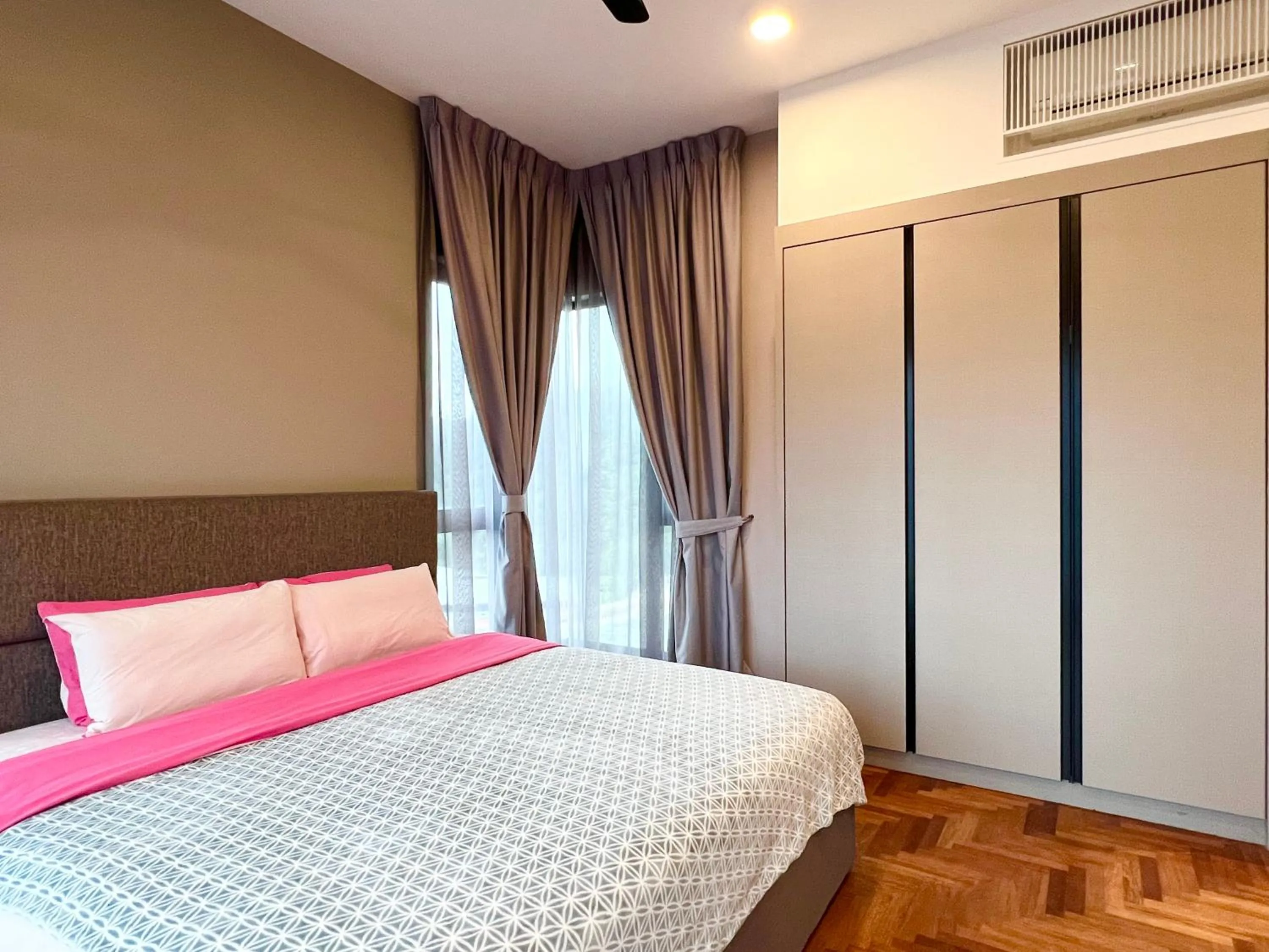 ELECTUS HOME at Vista Residences Genting - FREE WiFi & TV Box & Parking