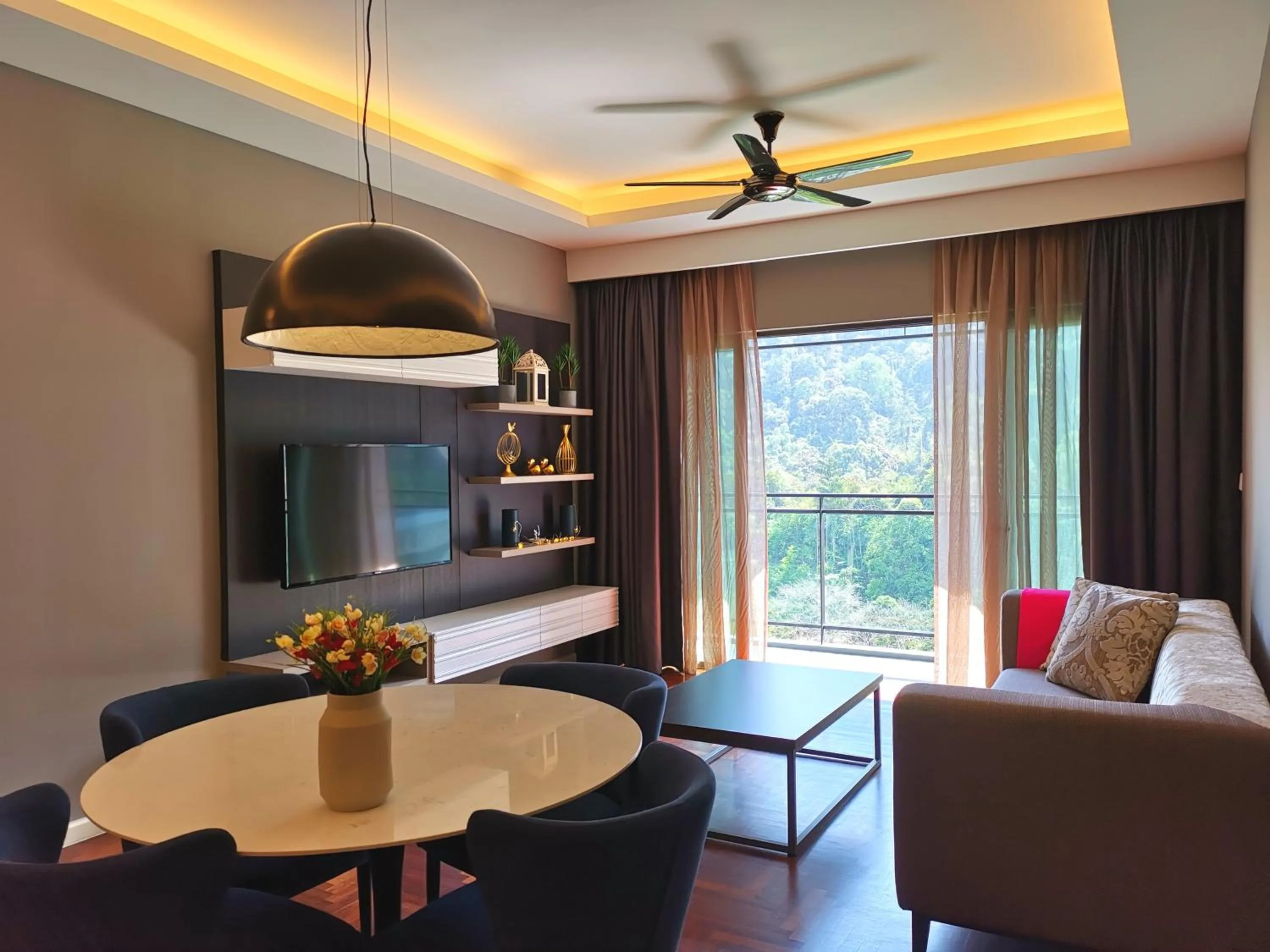 ELECTUS HOME at Vista Residences Genting - FREE WiFi & TV Box & Parking