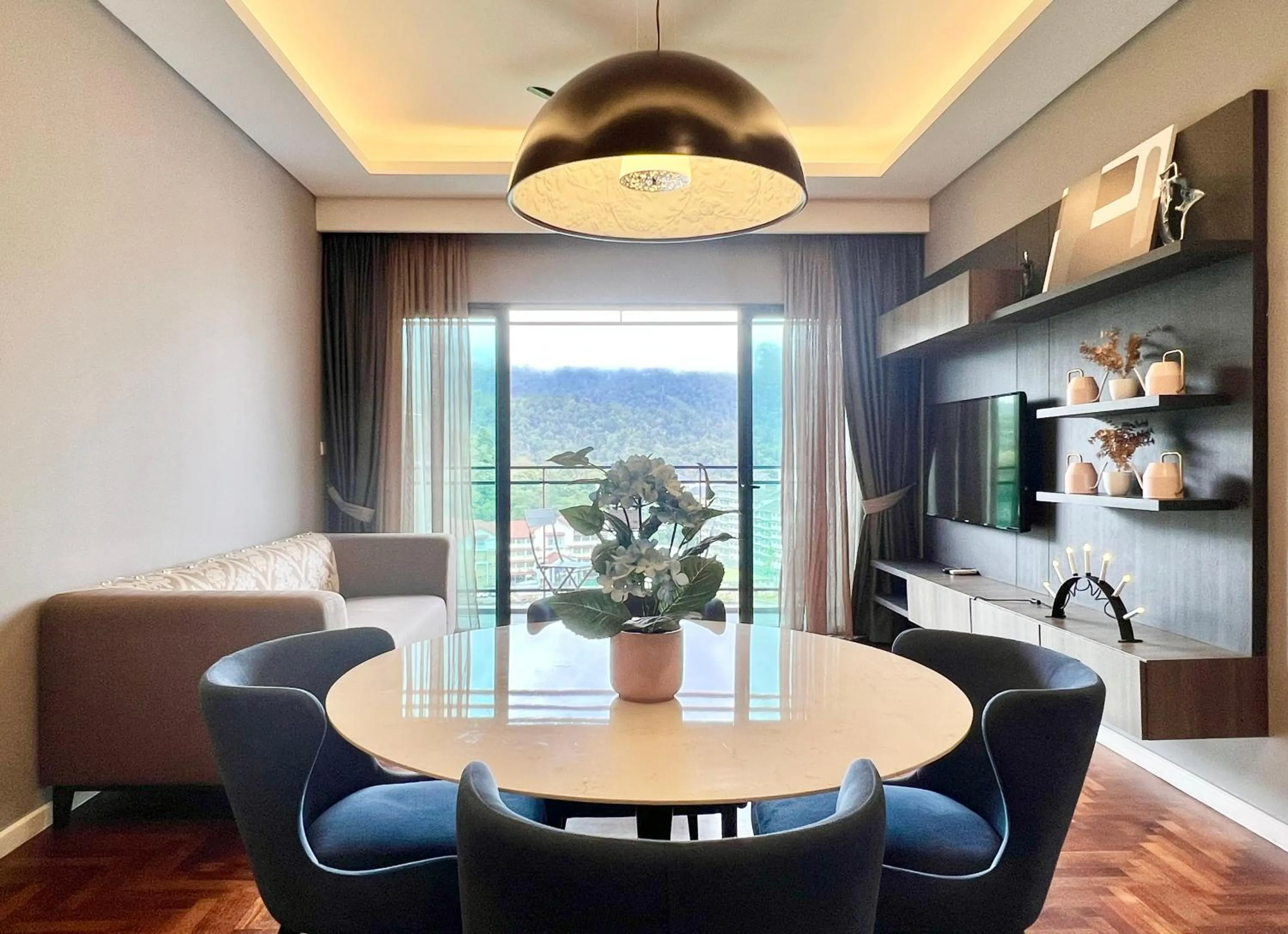 ELECTUS HOME at Vista Residences Genting - FREE WiFi & TV Box & Parking