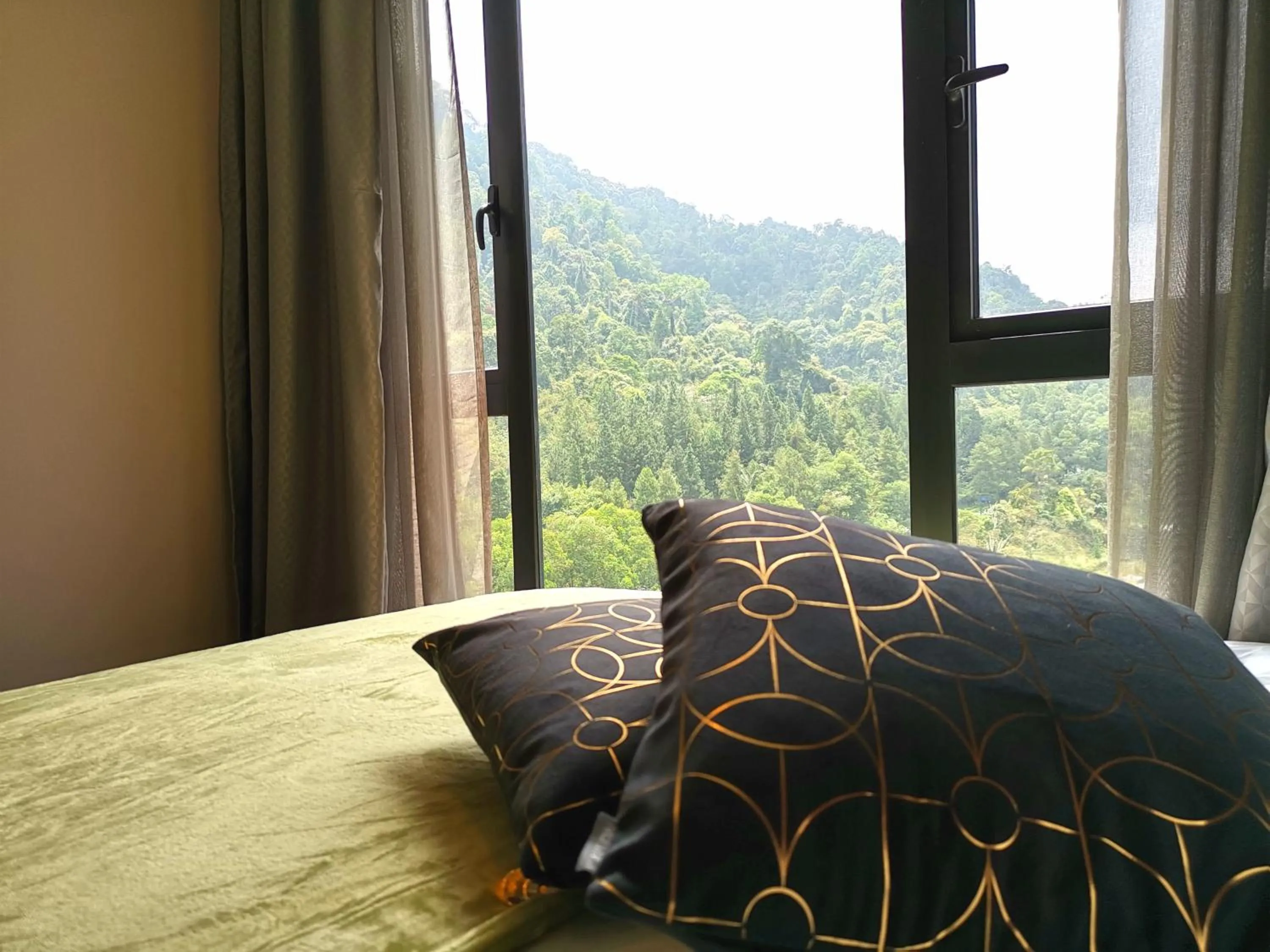 ELECTUS HOME at Vista Residences Genting - FREE WiFi & TV Box & Parking