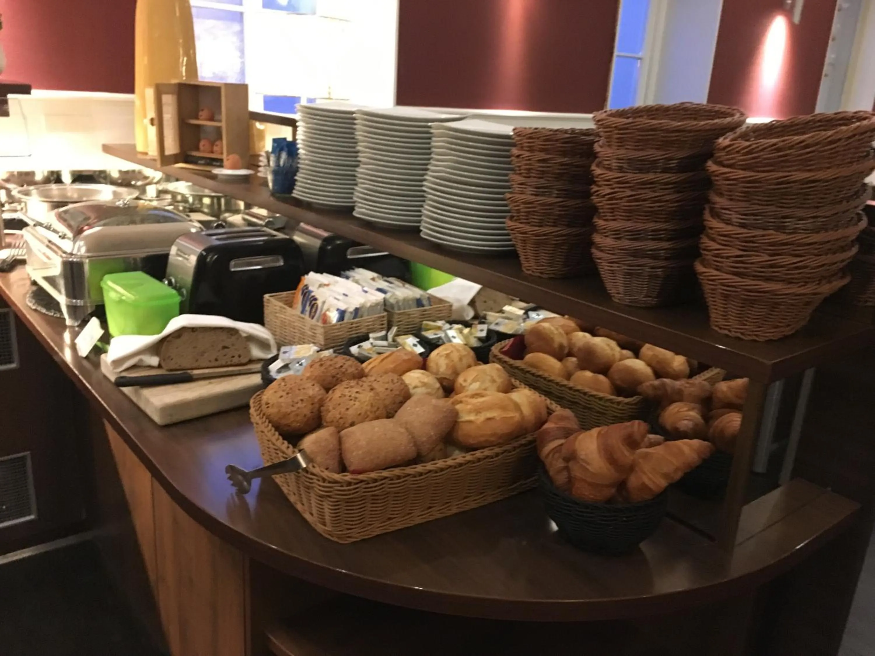 Buffet breakfast in Hotel Goldene Krone