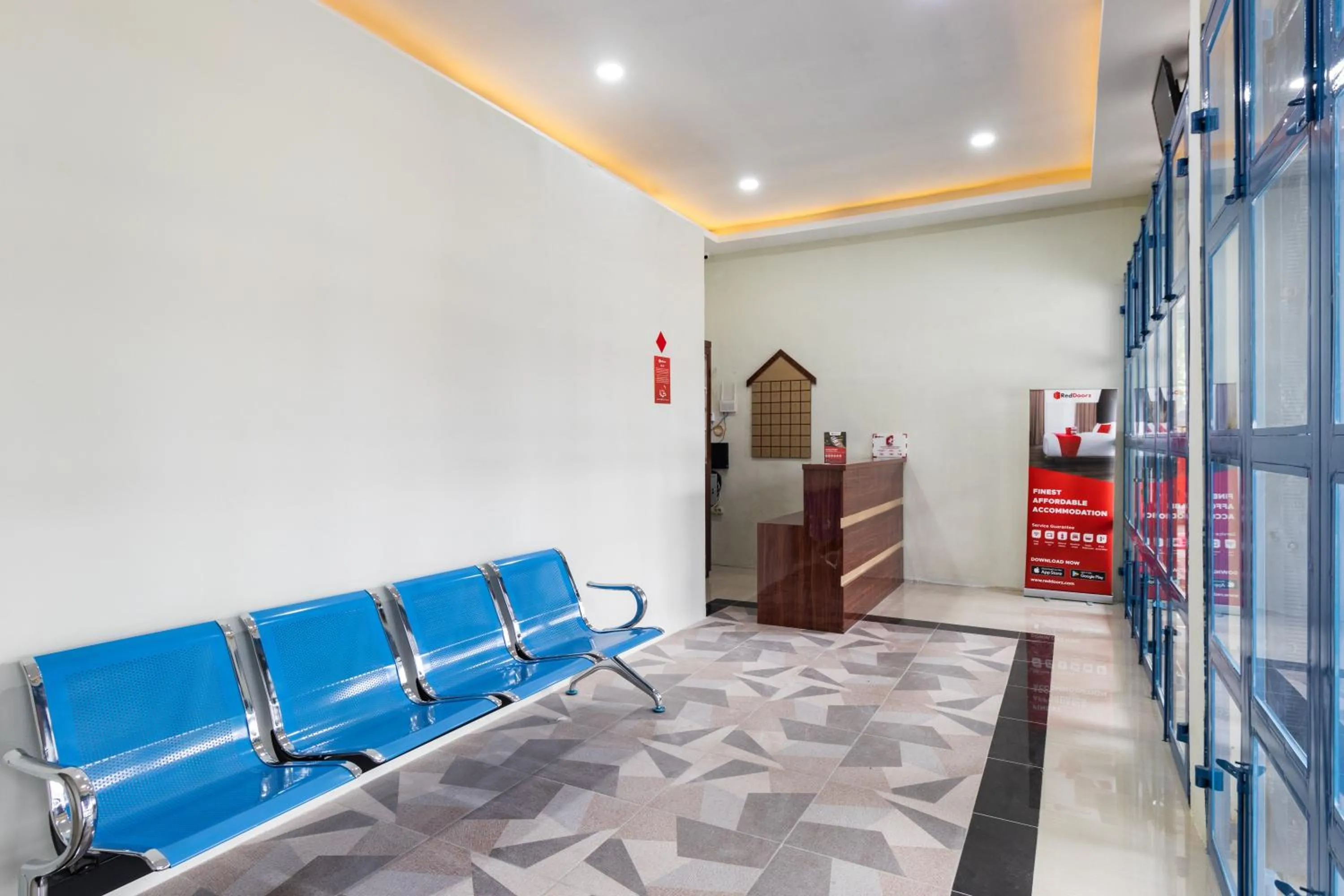 Facade/entrance in RedDoorz near Medan Amplas