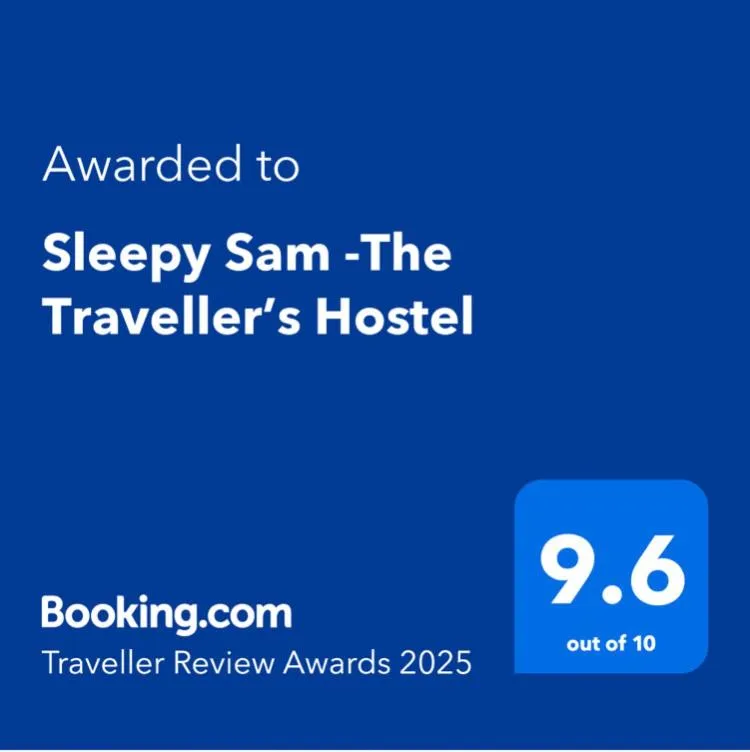 Bed in Sleepy Sam -The Traveller’s Hostel