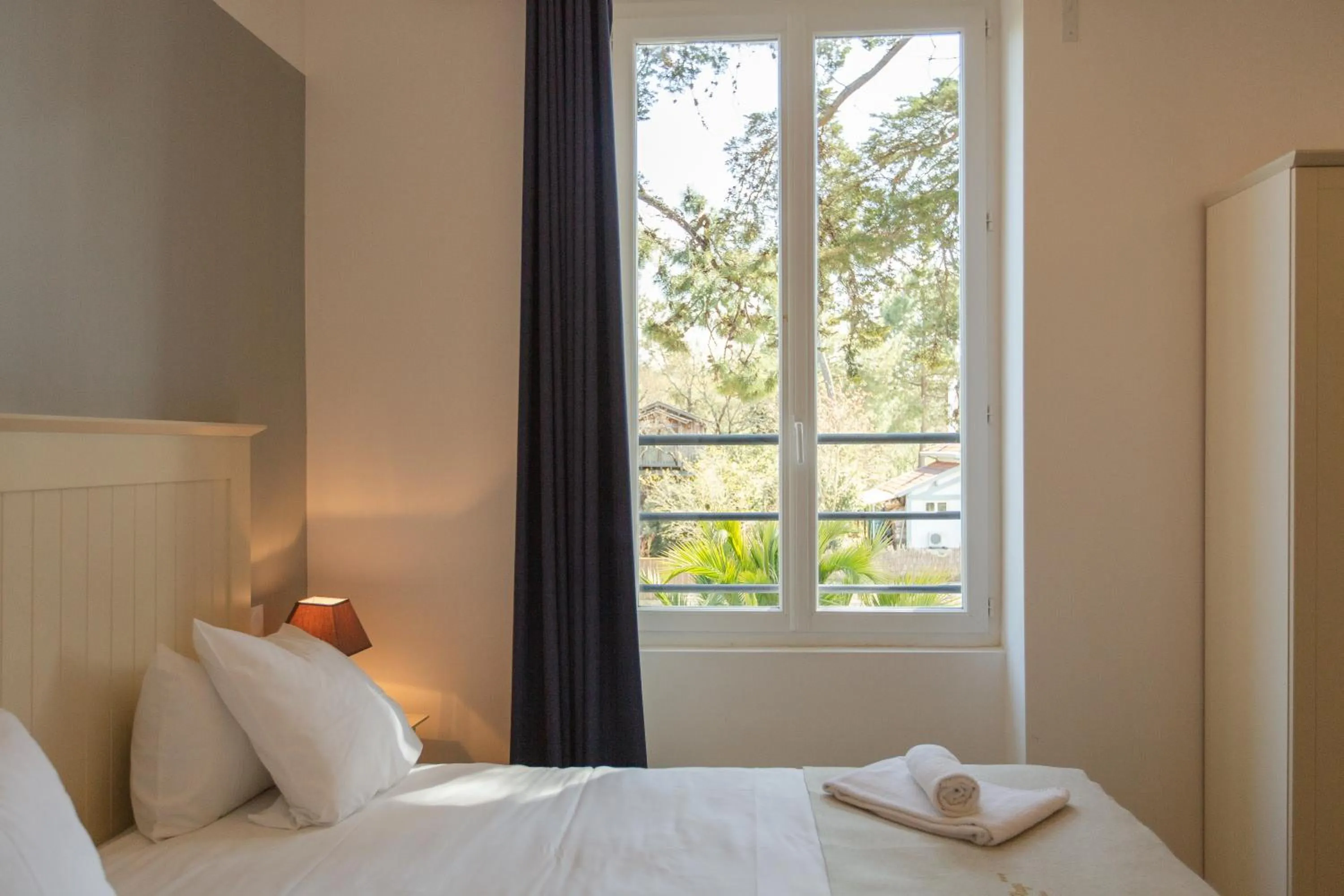 Photo of the whole room, Bed in Hôtel de la Plage, Ronce-les-bains, La Tremblade