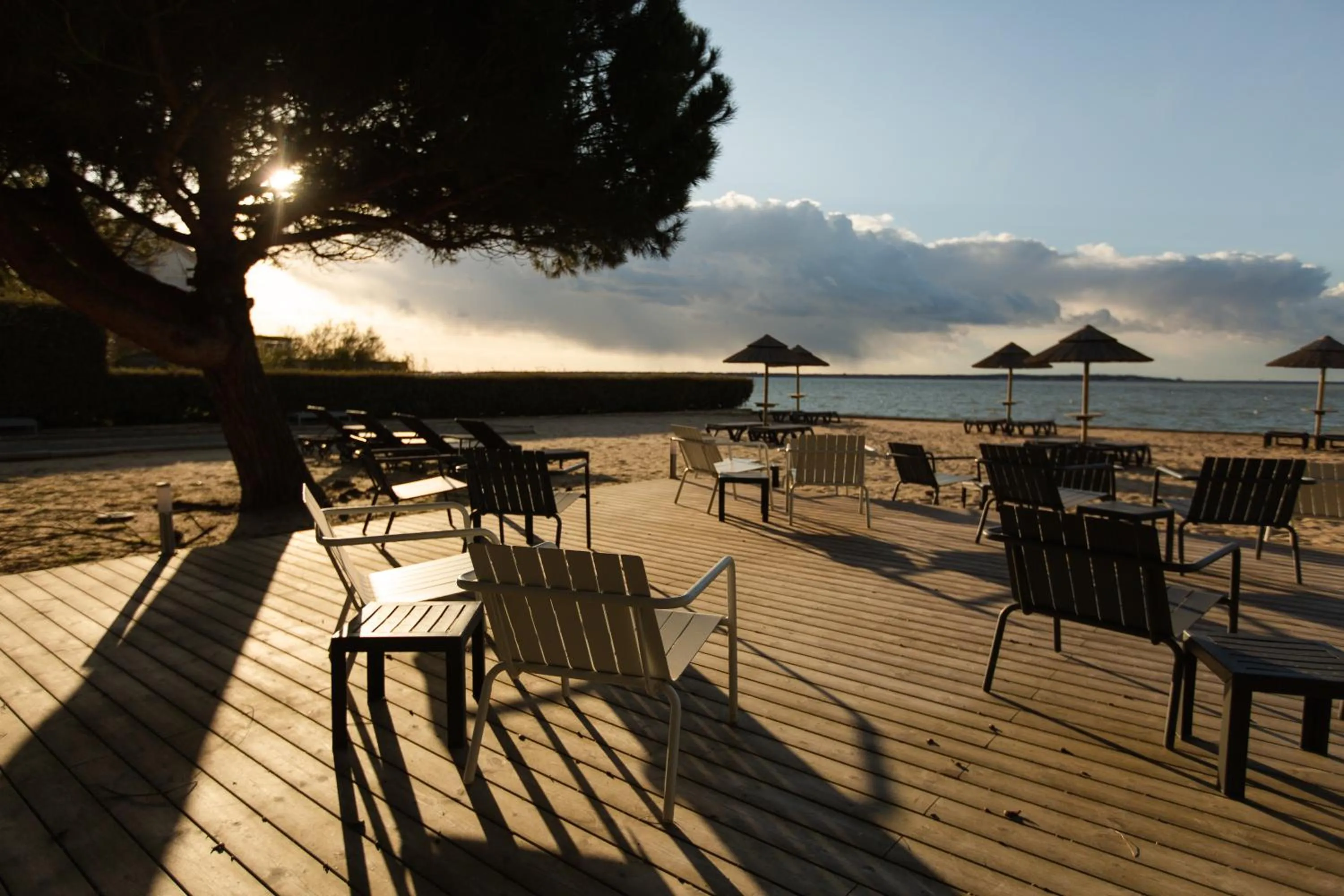 Patio in Hôtel de la Plage, Ronce-les-bains, La Tremblade