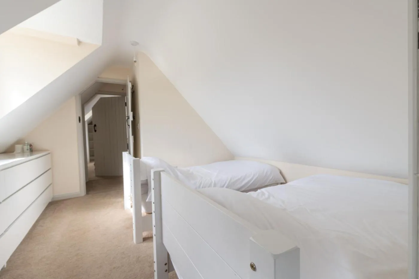 Bedroom, Bed in Mill Cottage 2 - Ash Farm Cotswolds