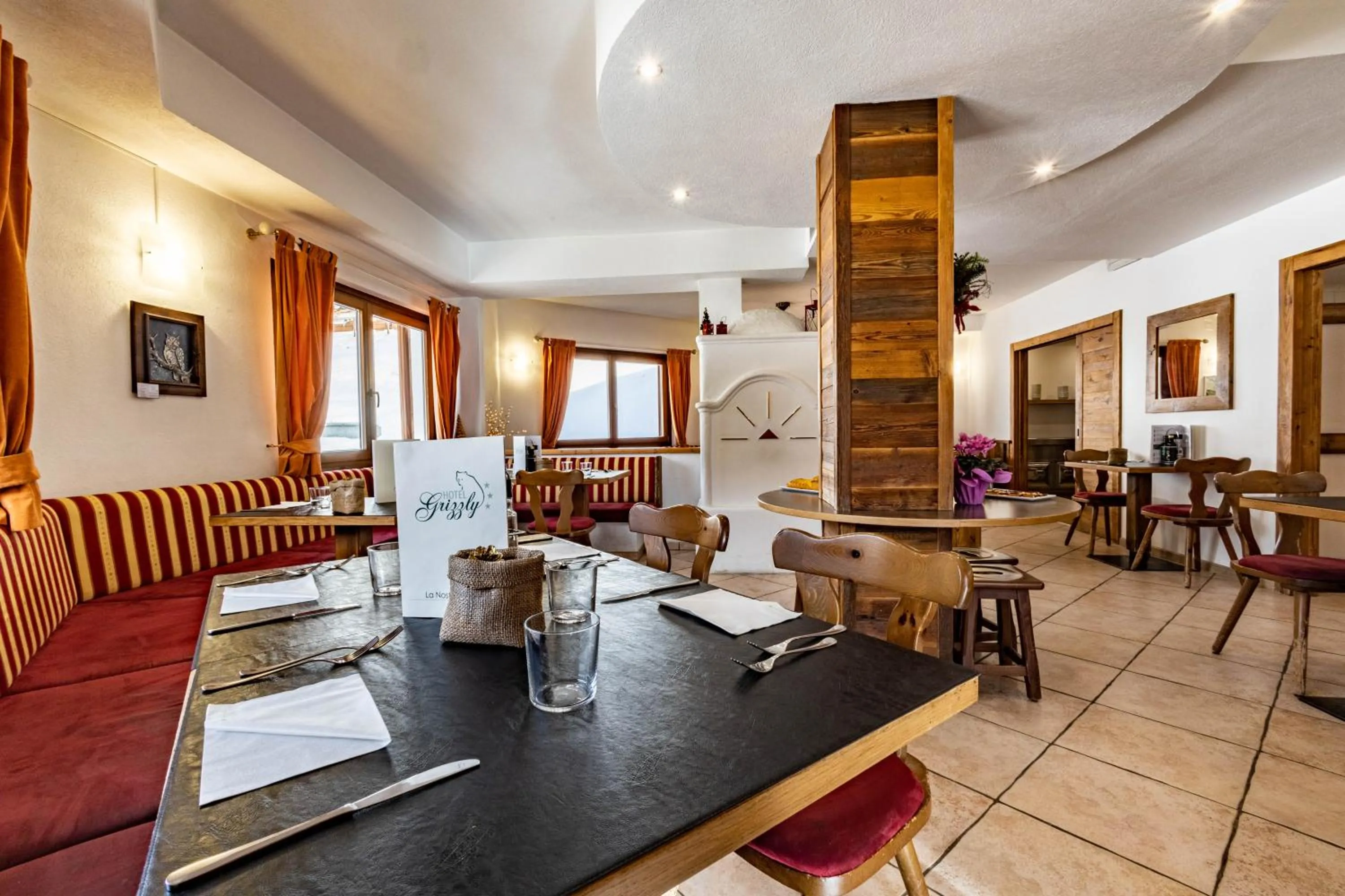 Restaurant/places to eat in Hotel Grizzly "Ski-in Ski-out"