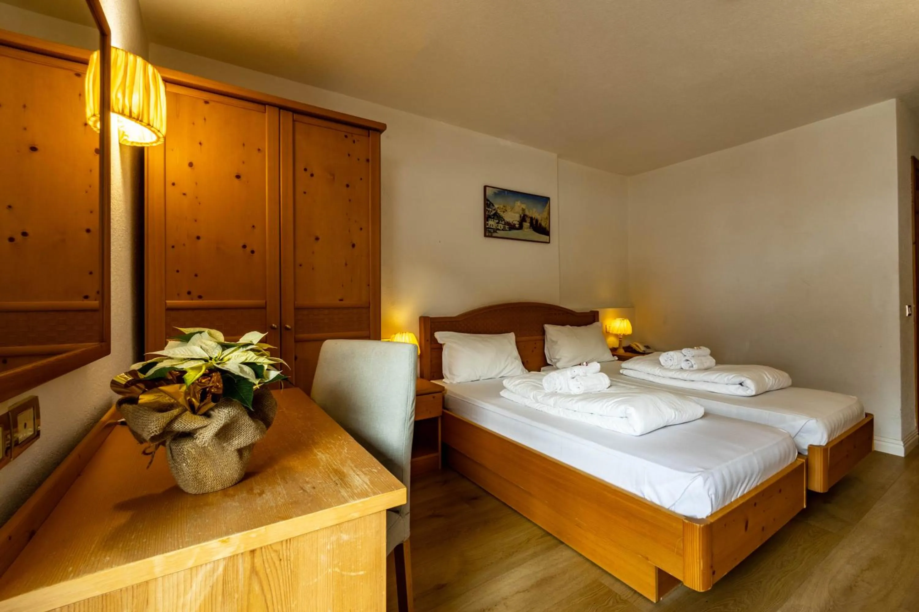 Bedroom, Bed in Hotel Grizzly "Ski-in Ski-out"