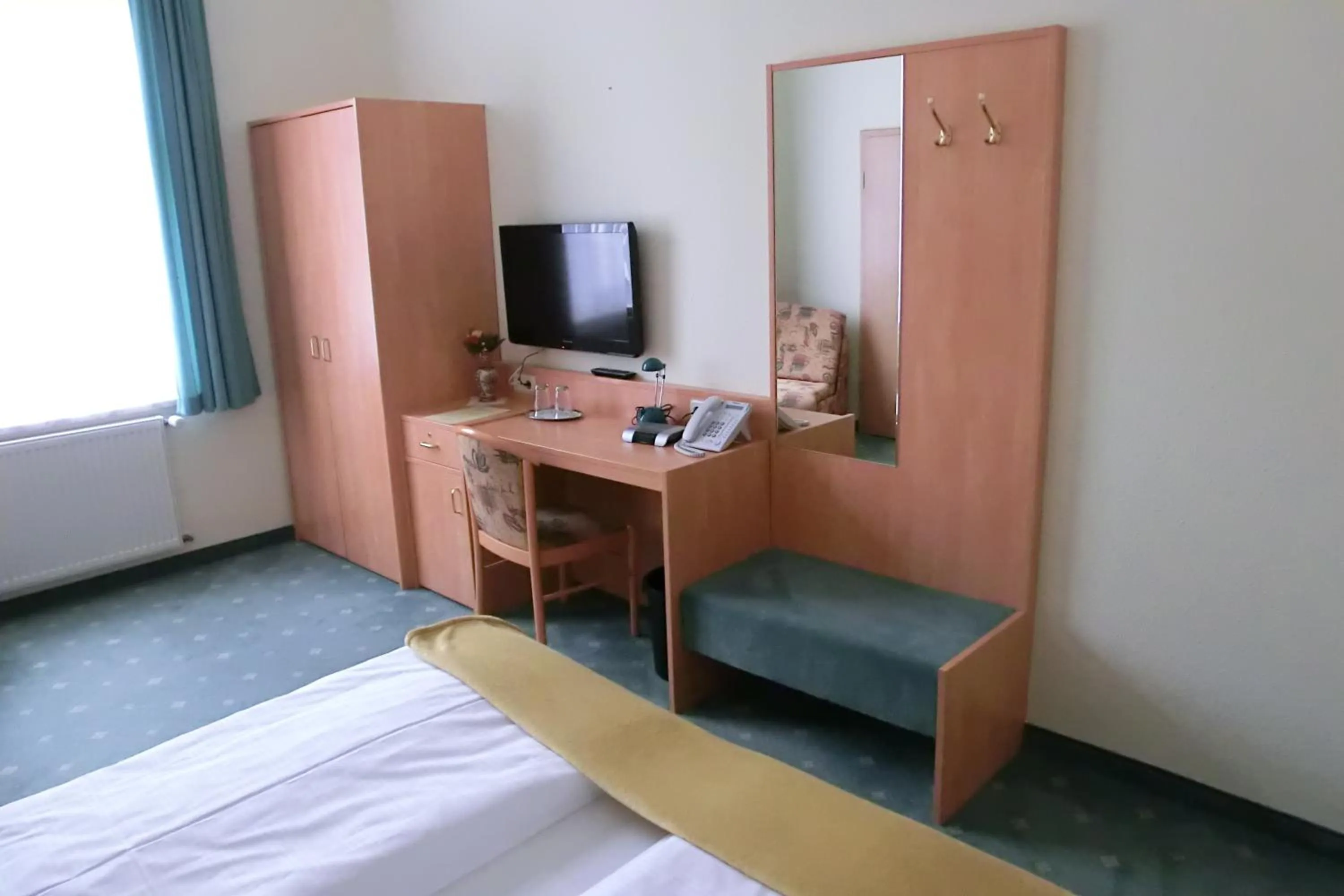 Photo of the whole room in Hotel Garni am Schlosspark