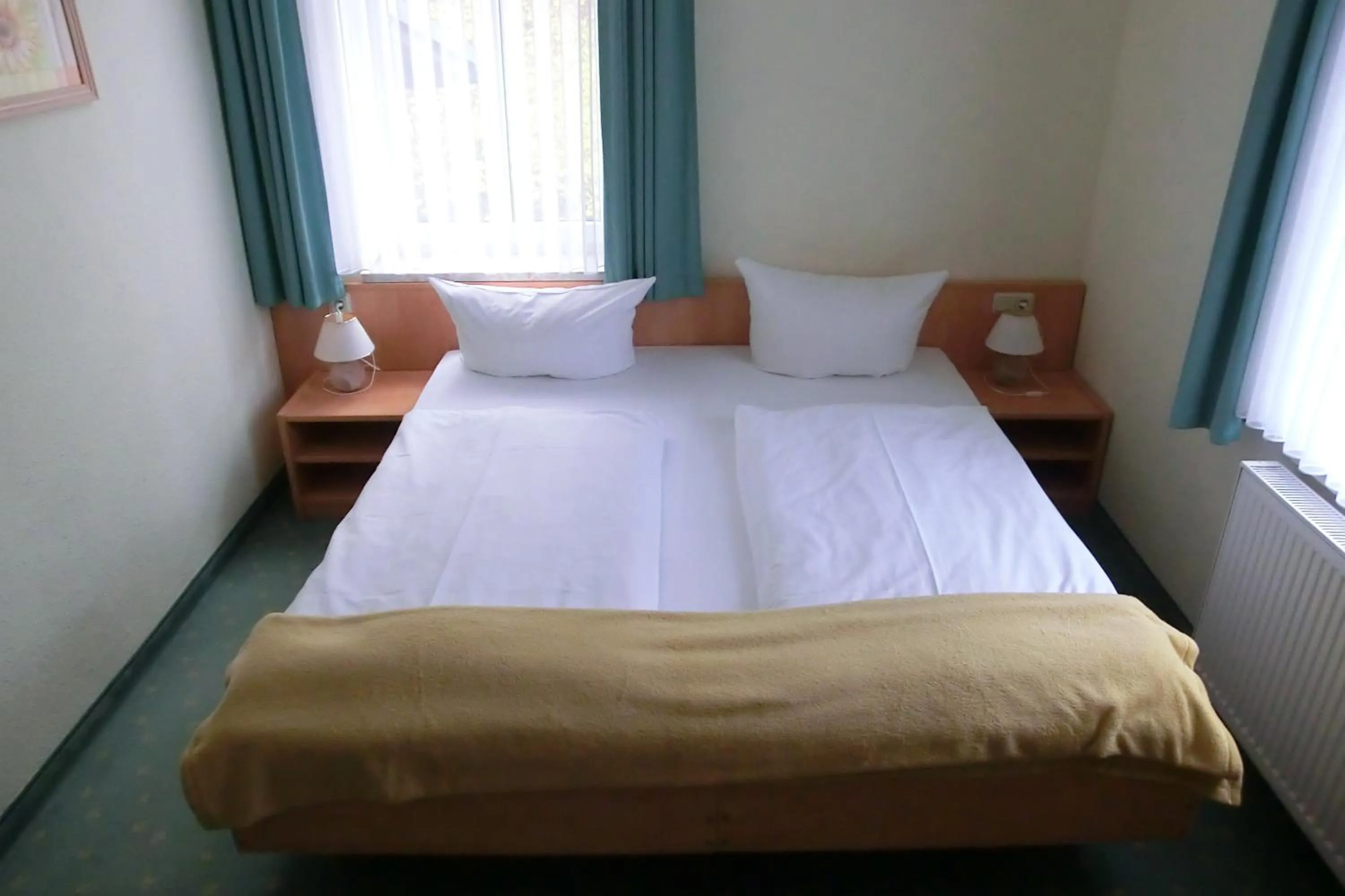 Bed in Hotel Garni am Schlosspark