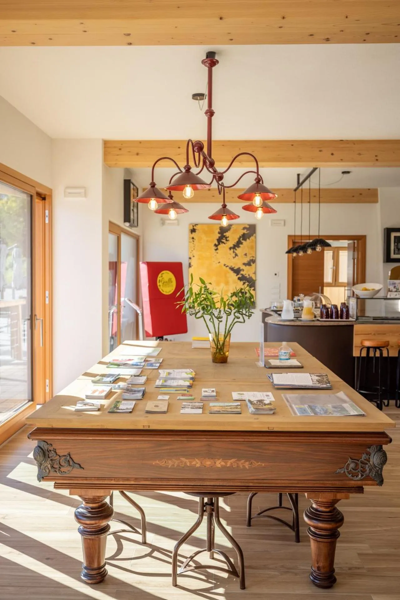 Lounge or bar in Giallo Dolomiti Wellness