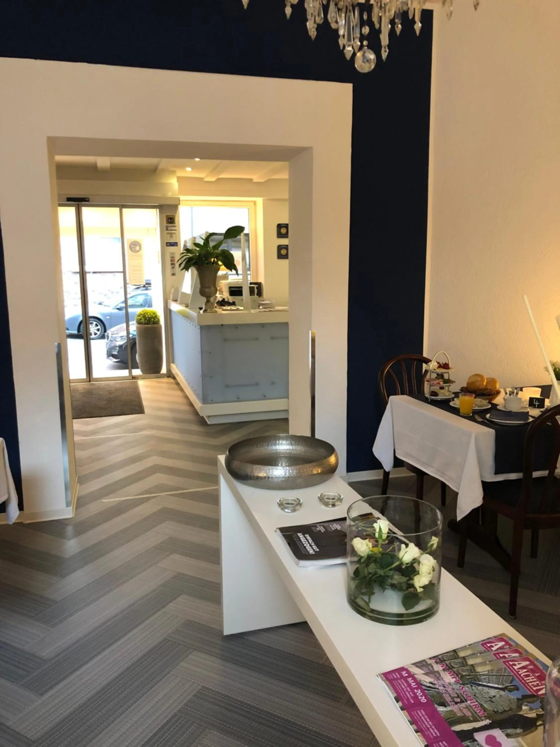 Breakfast in bensons hotel