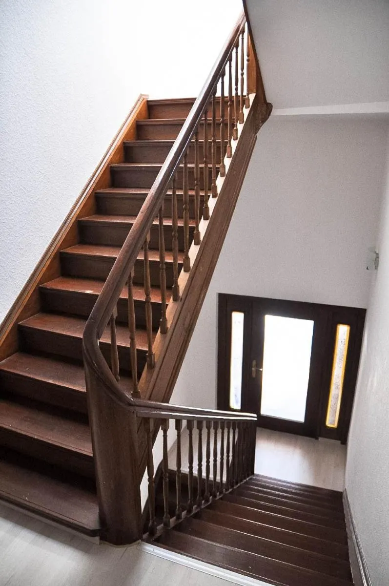 Decorative detail in bensons hotel