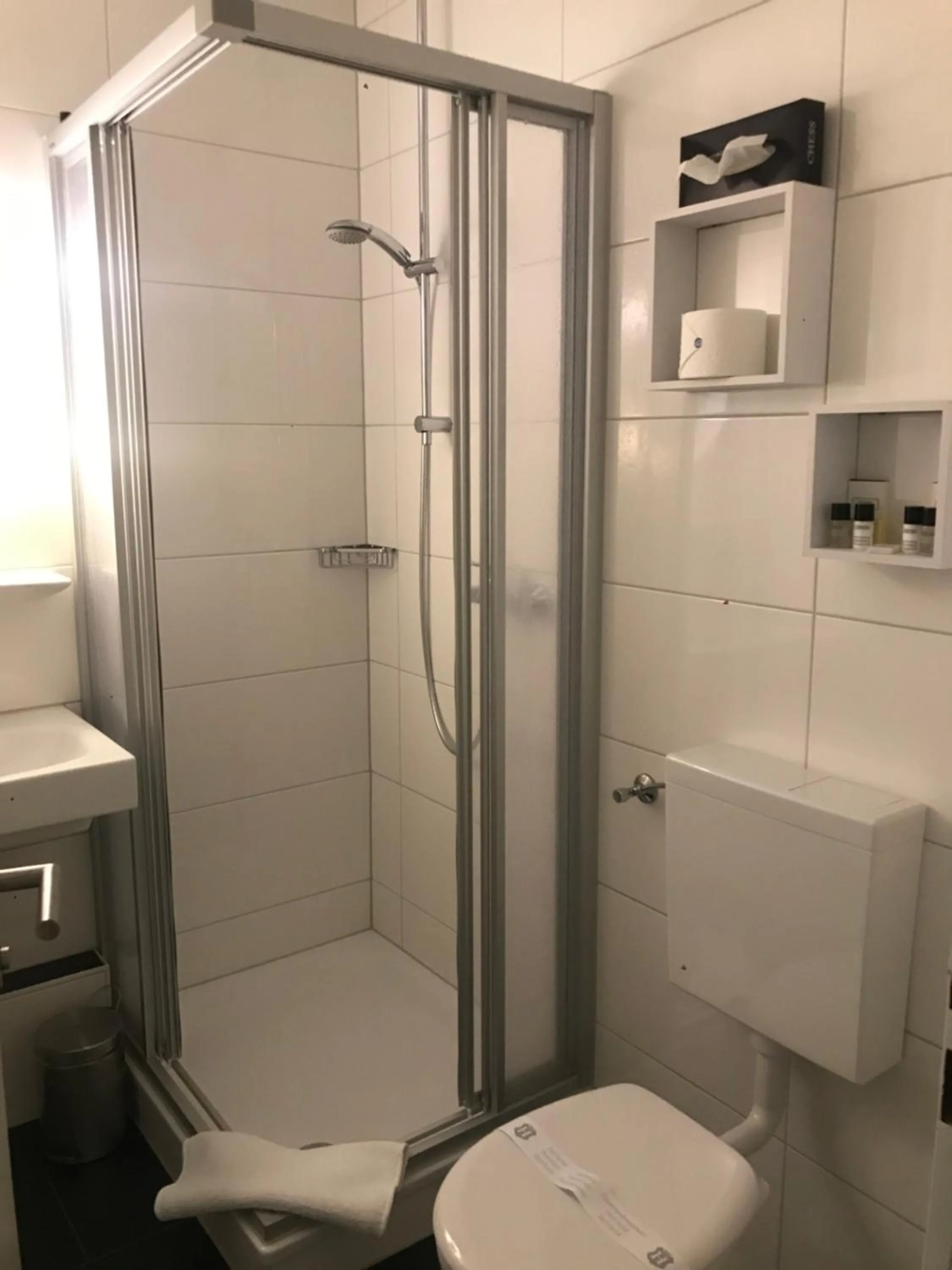 Bathroom in bensons hotel