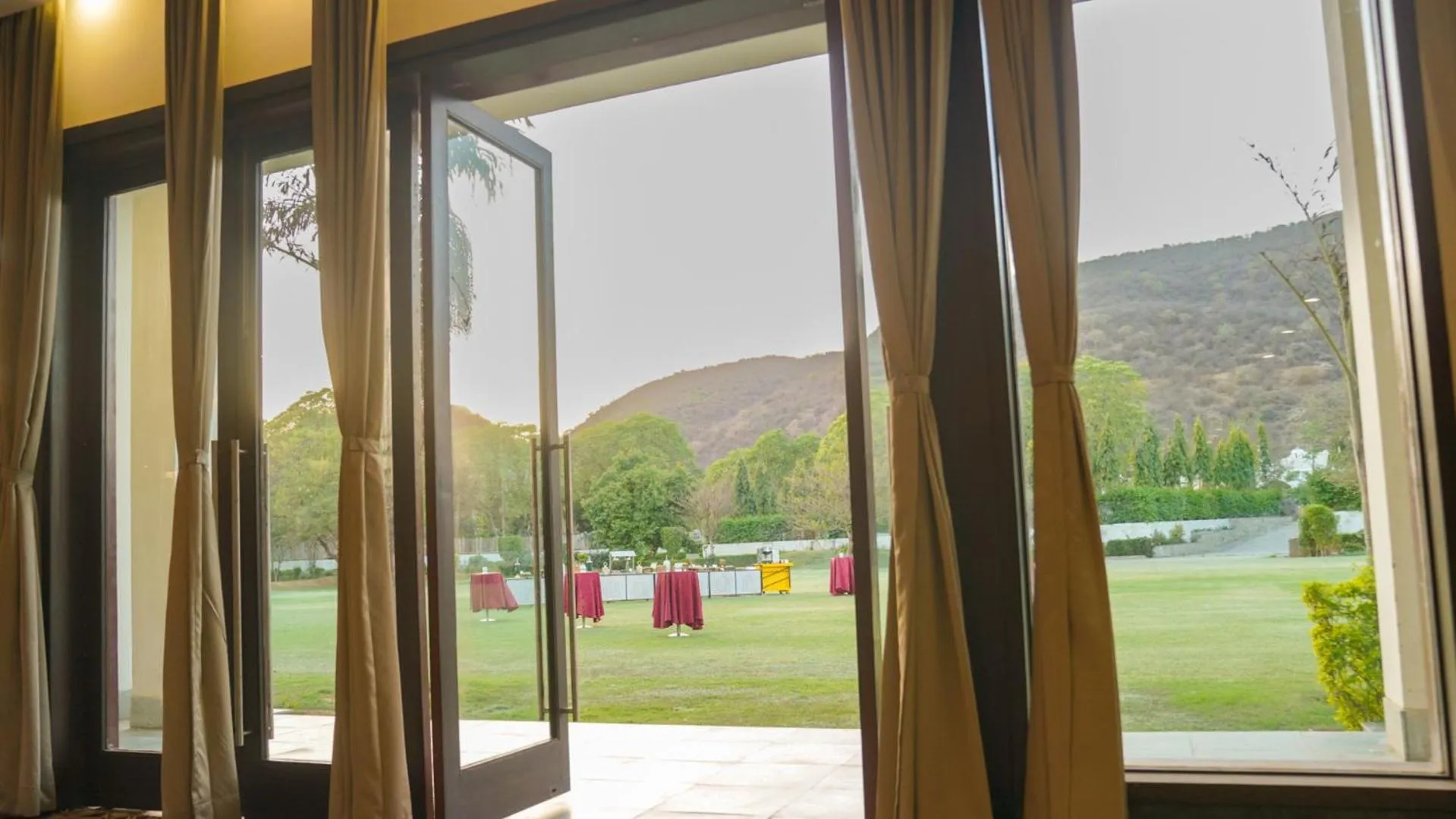 Banquet/Function facilities in DoubleTree By Hilton Jaipur Amer