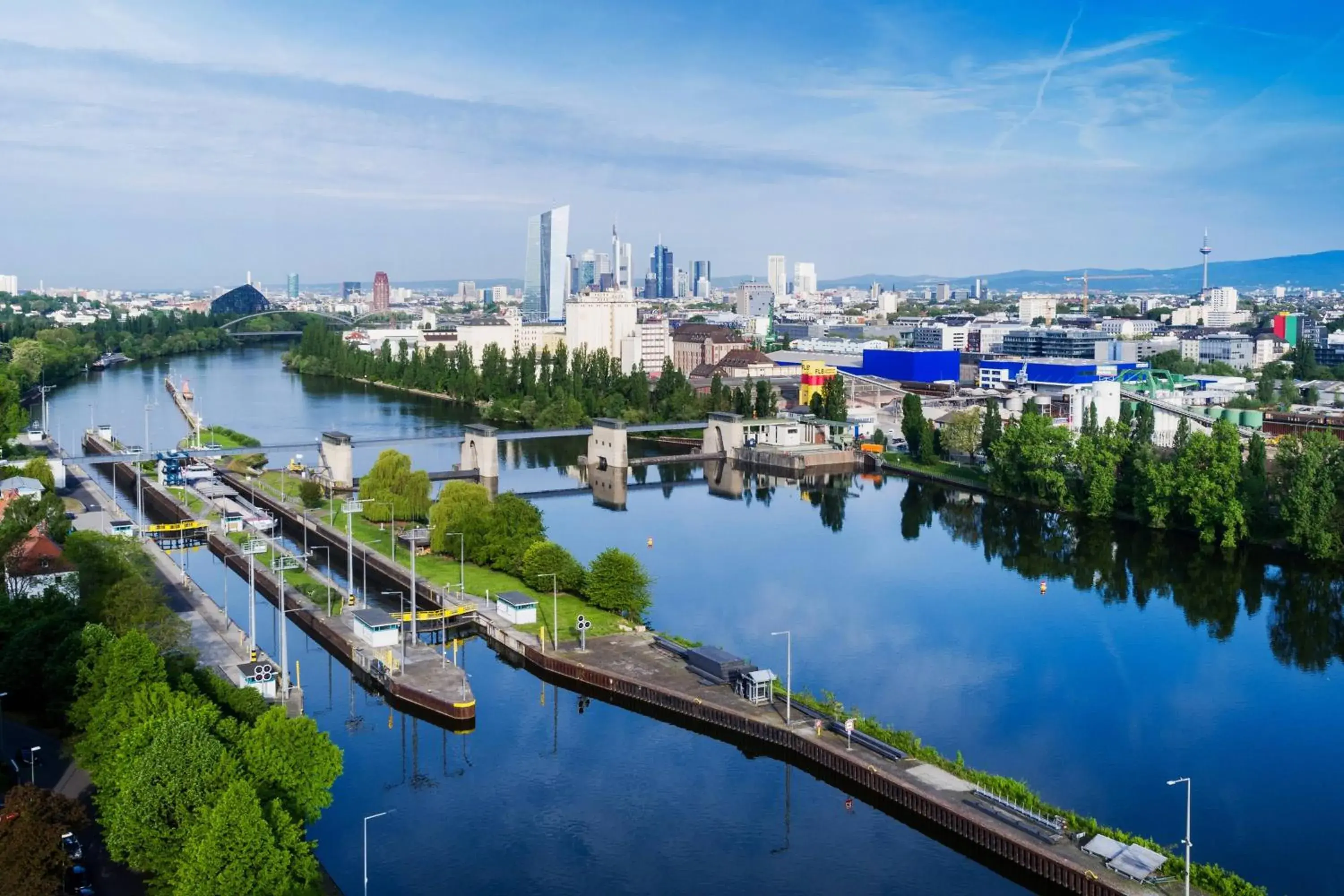 King Room with View in Delta Hotels by Marriott Frankfurt Offenbach King Room with View in Delta Hotels by Marriott Frankfurt Offenbach