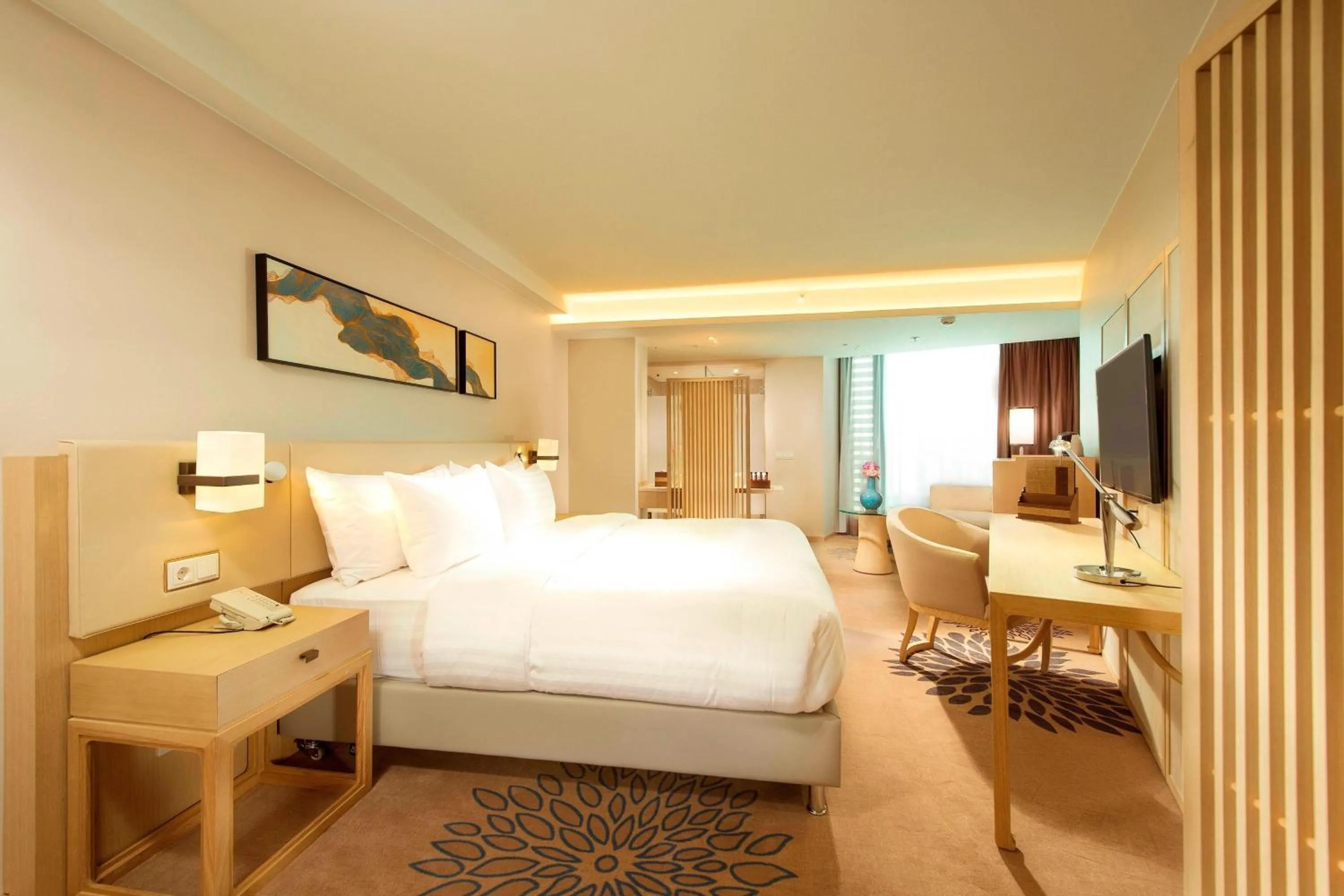 Photo of the whole room, Bed in Delta Hotels by Marriott Frankfurt Offenbach