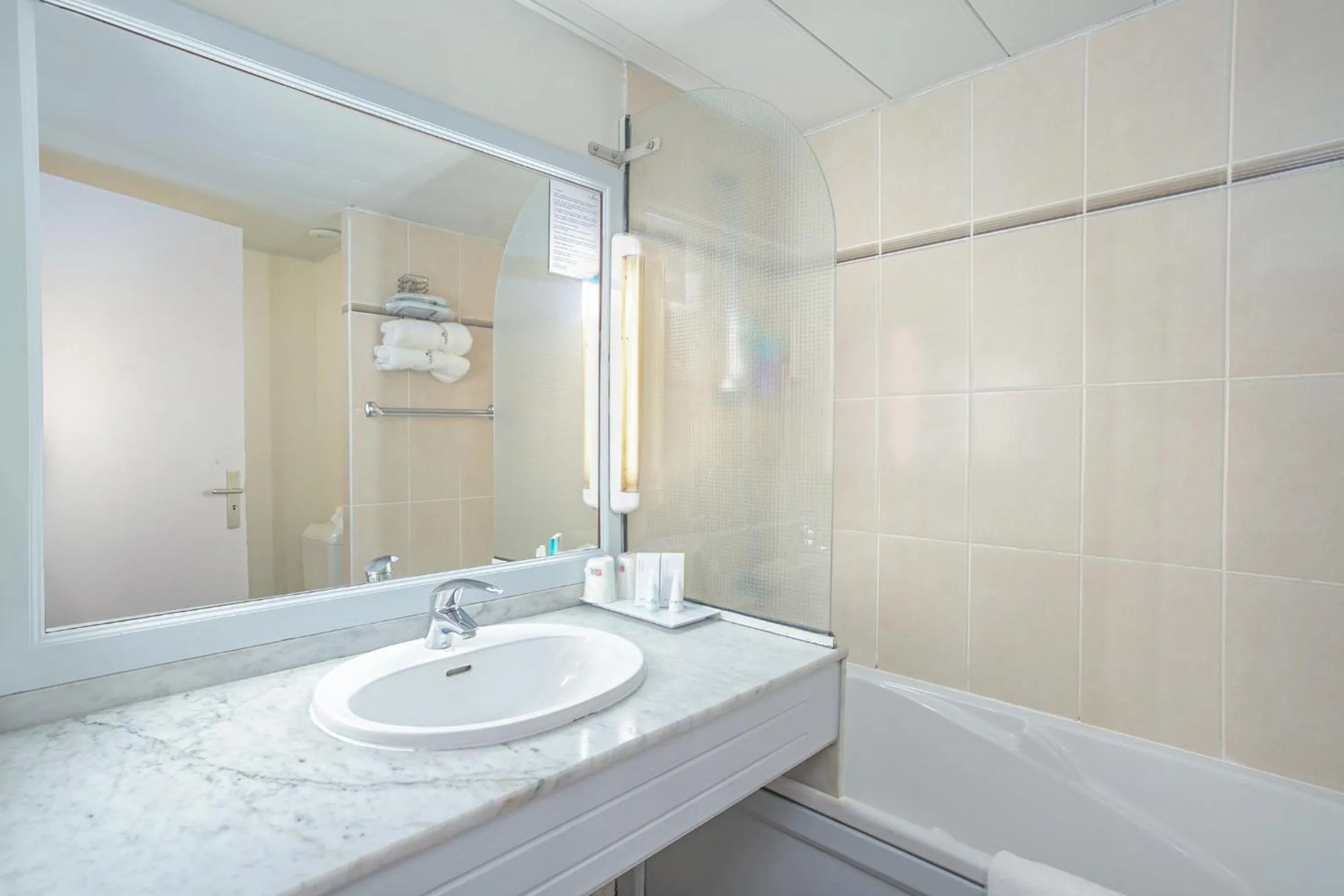 Bathroom in Karibea La Valmenière Hôtel