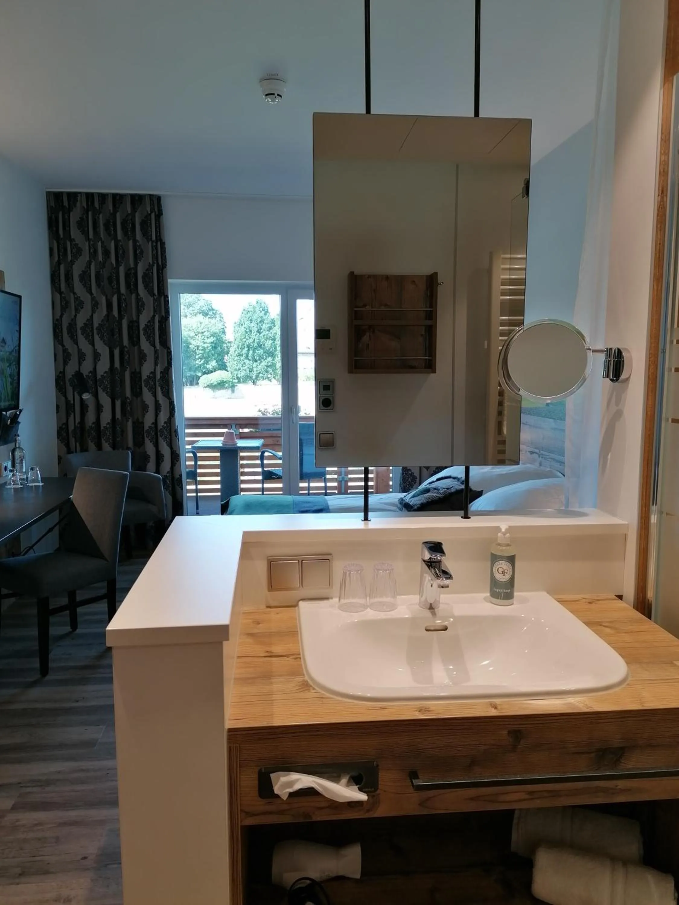 Bathroom in Hotel Grohnder Fährhaus