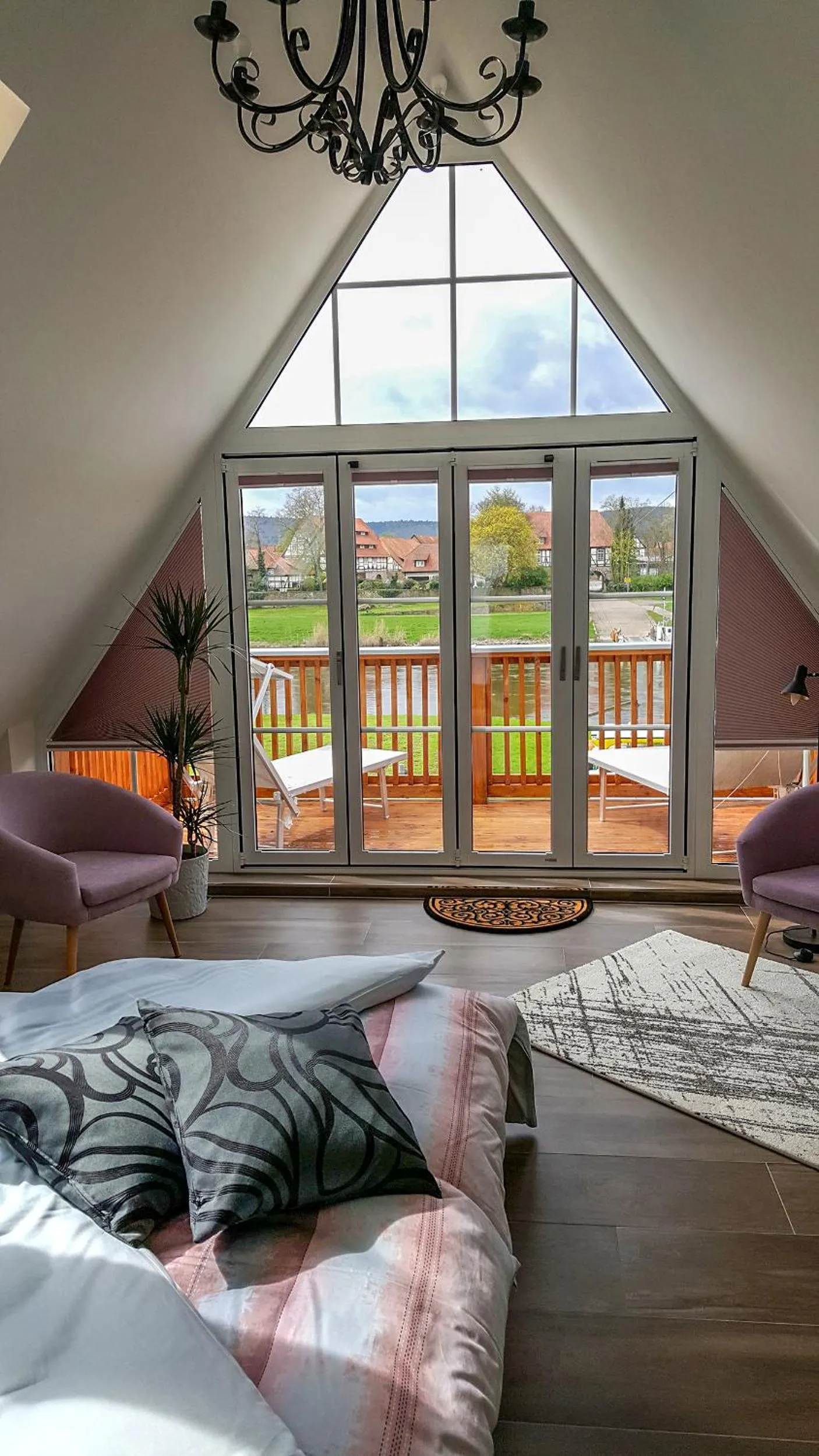 Photo of the whole room, Bed in Hotel Grohnder Fährhaus