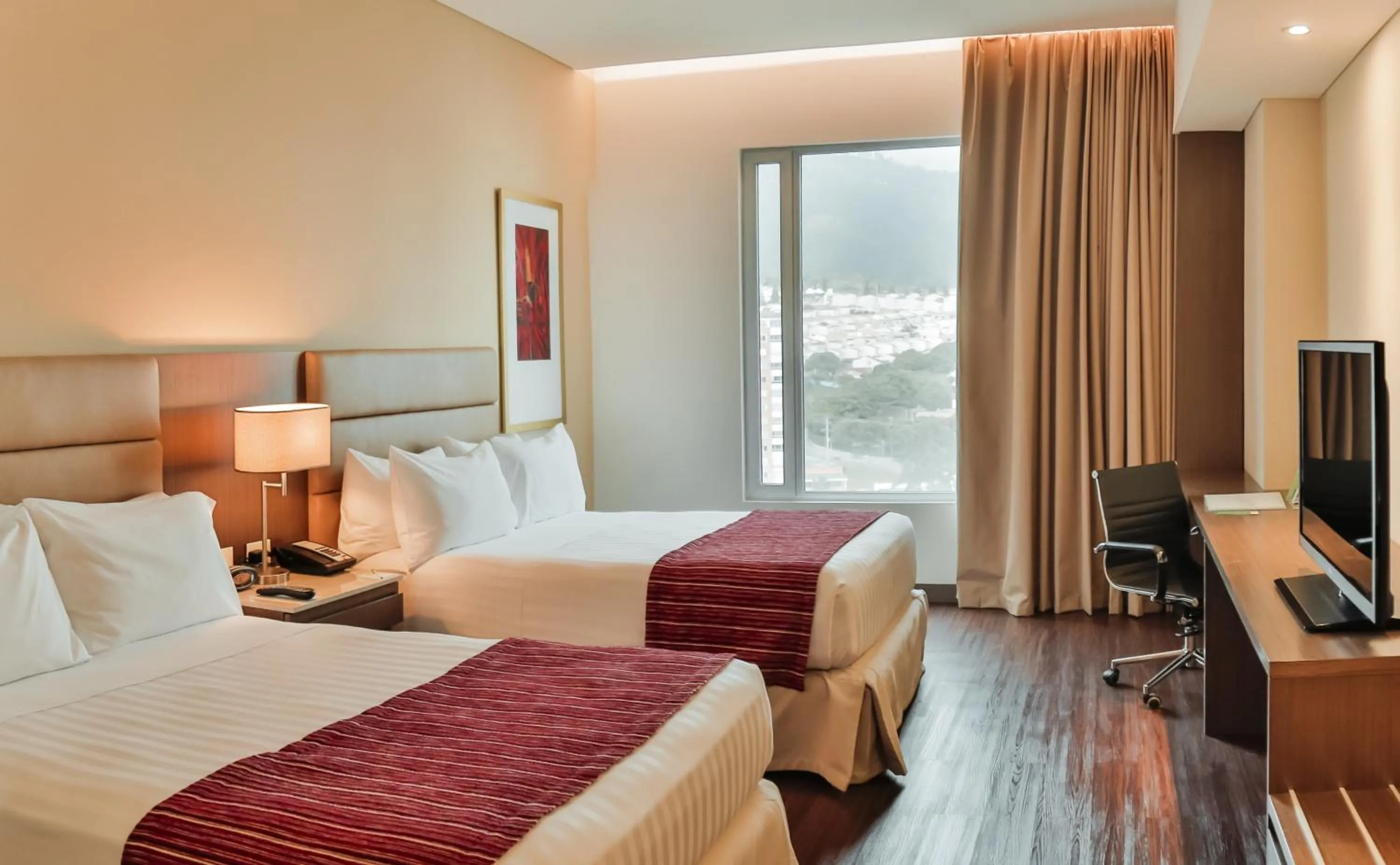 Bed in Holiday Inn Bucaramanga Cacique by IHG